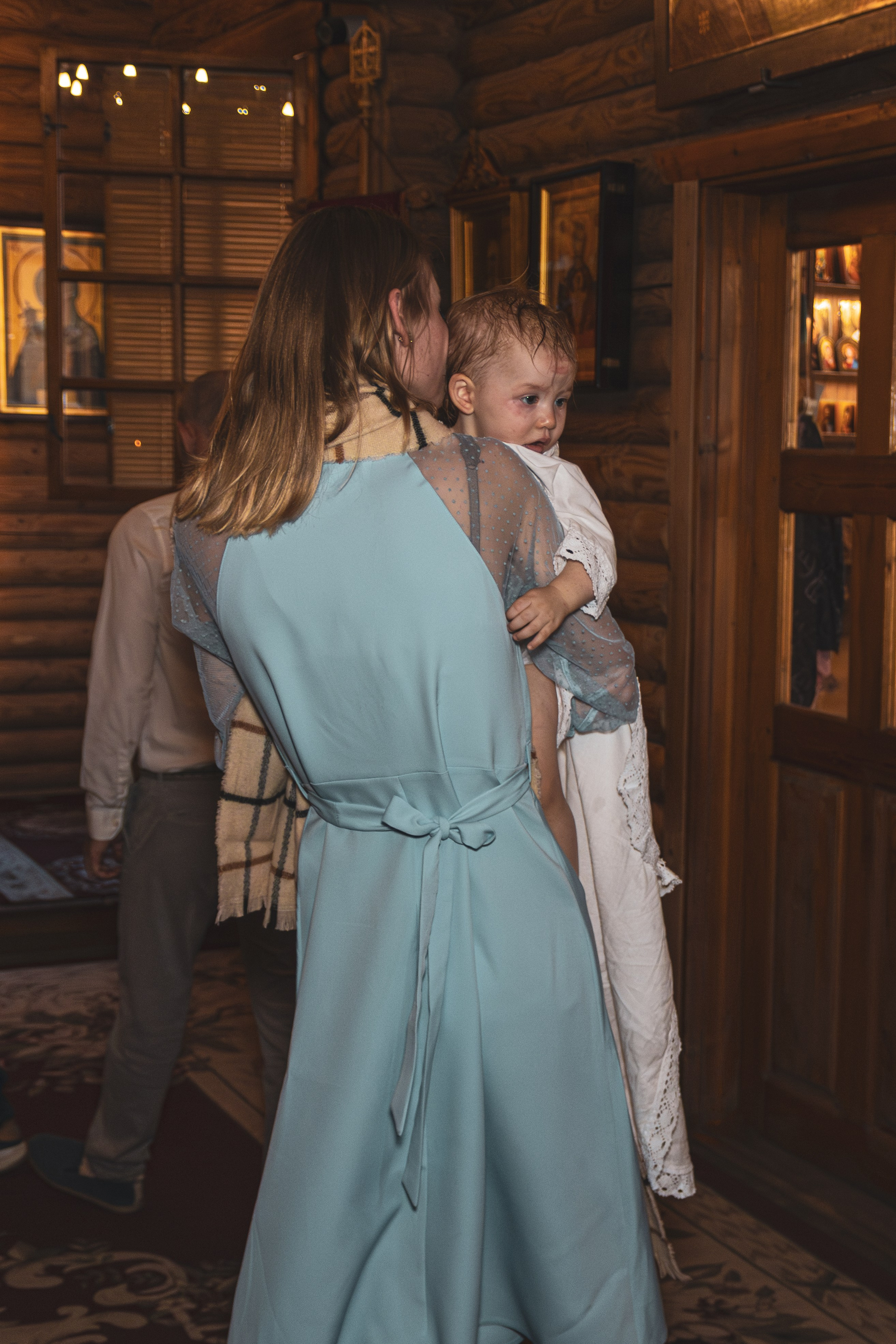 Фотограф крестин в Ростове на Дону, фотография в церке, храме, съёмка крестин в Ростове