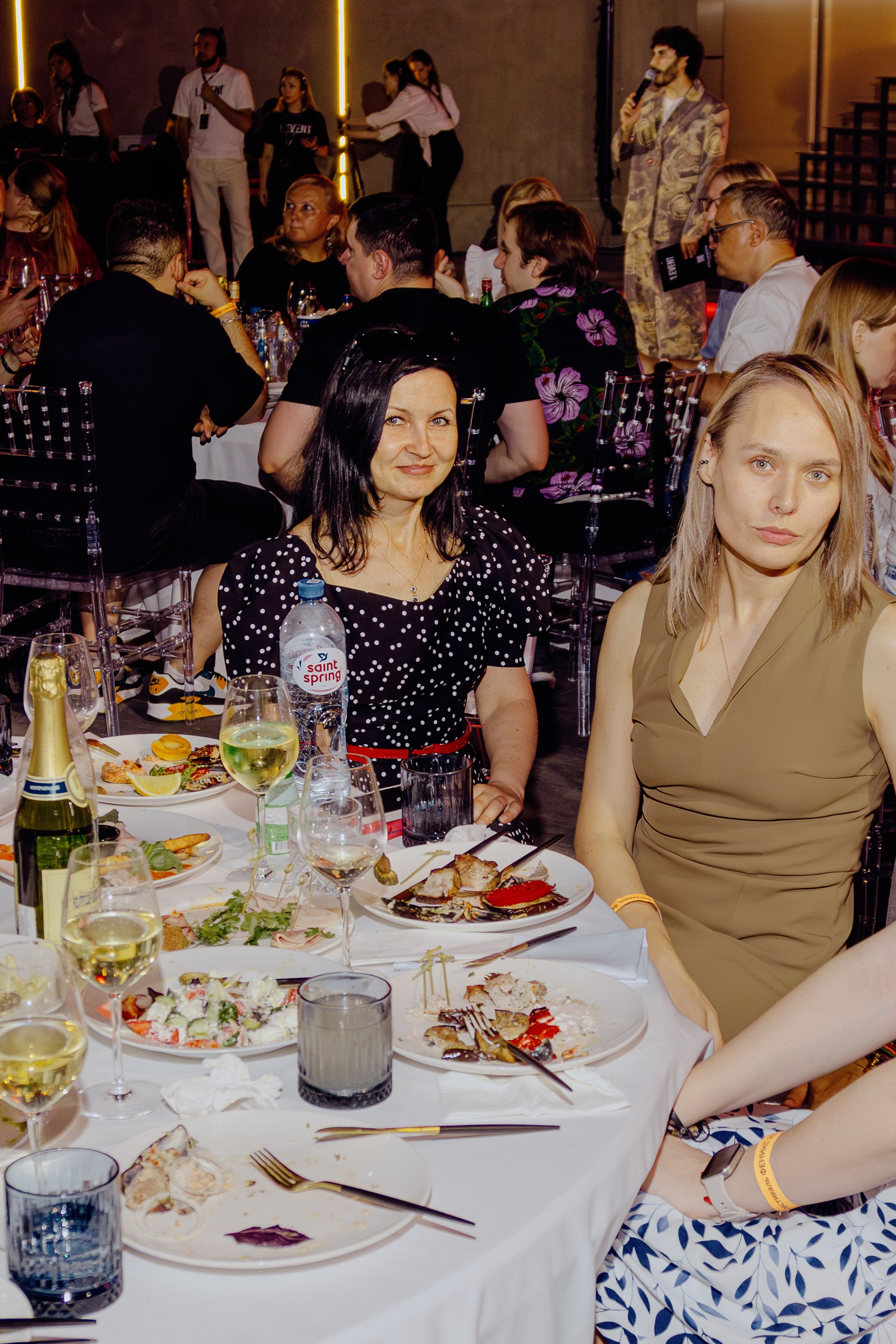 Репортажная съёмка корпоратива компании Феникс. Портретный фотограф в Ростове-на-Дону Антон Казарин