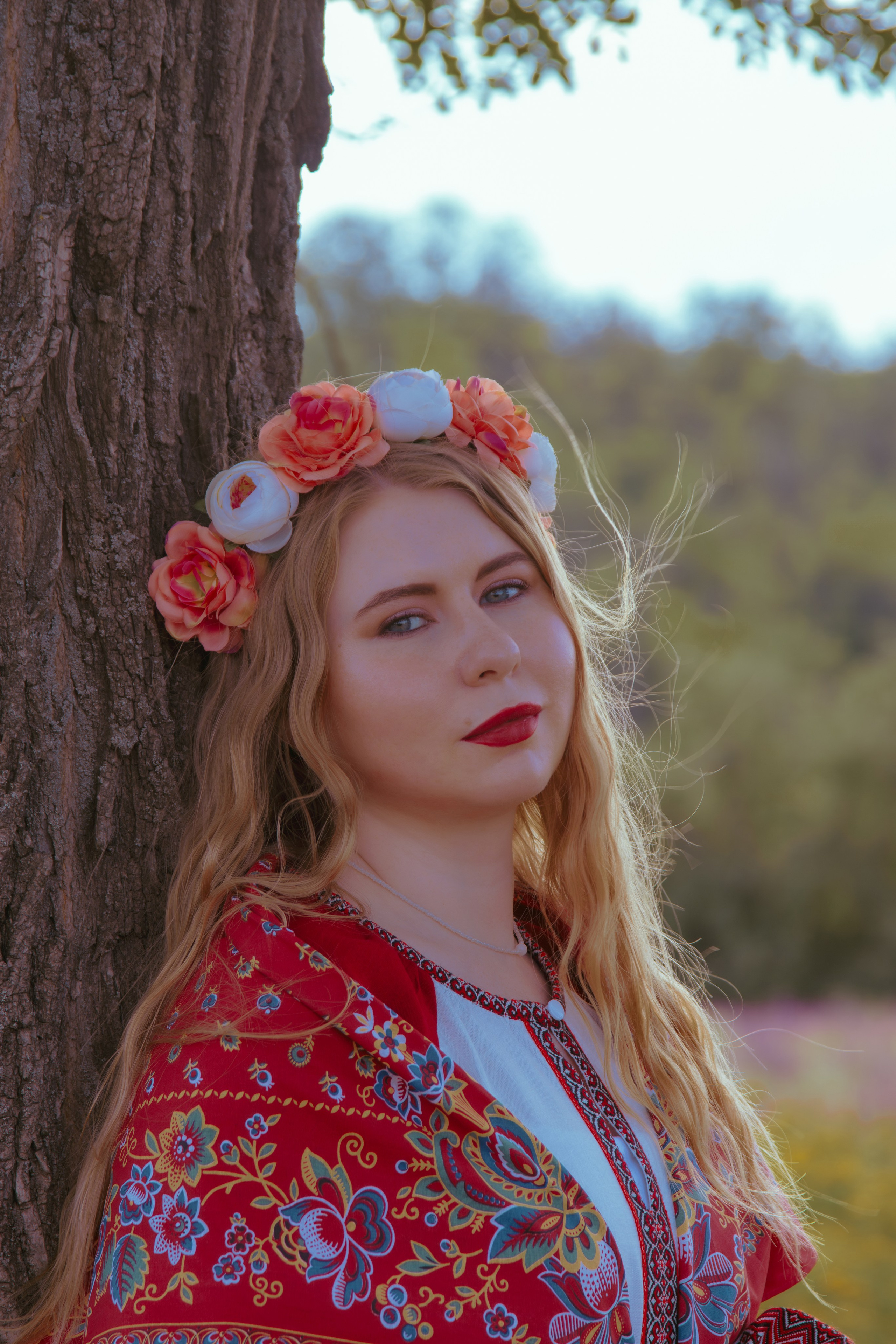 портрет прекрасной девушки на фотосессии в Ростов на Дону в славянском стиле 