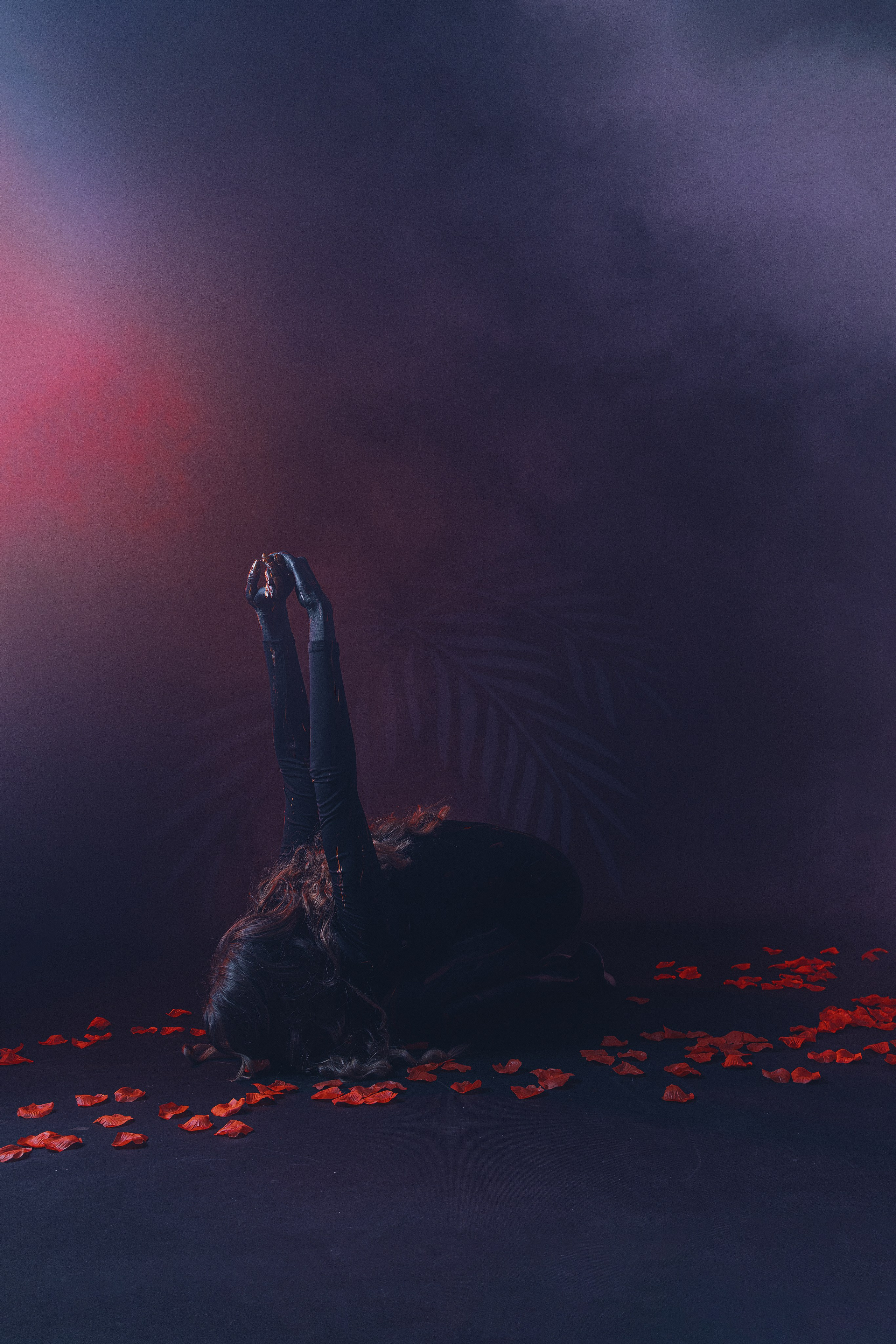 Креативный фотопроект в Ростове-на-Дону в образах Огненного пантеона. Огненный персонажи на творческой съёмке в Ростове-на-Дону. Женский фотограф в Ростове-на-Дону.