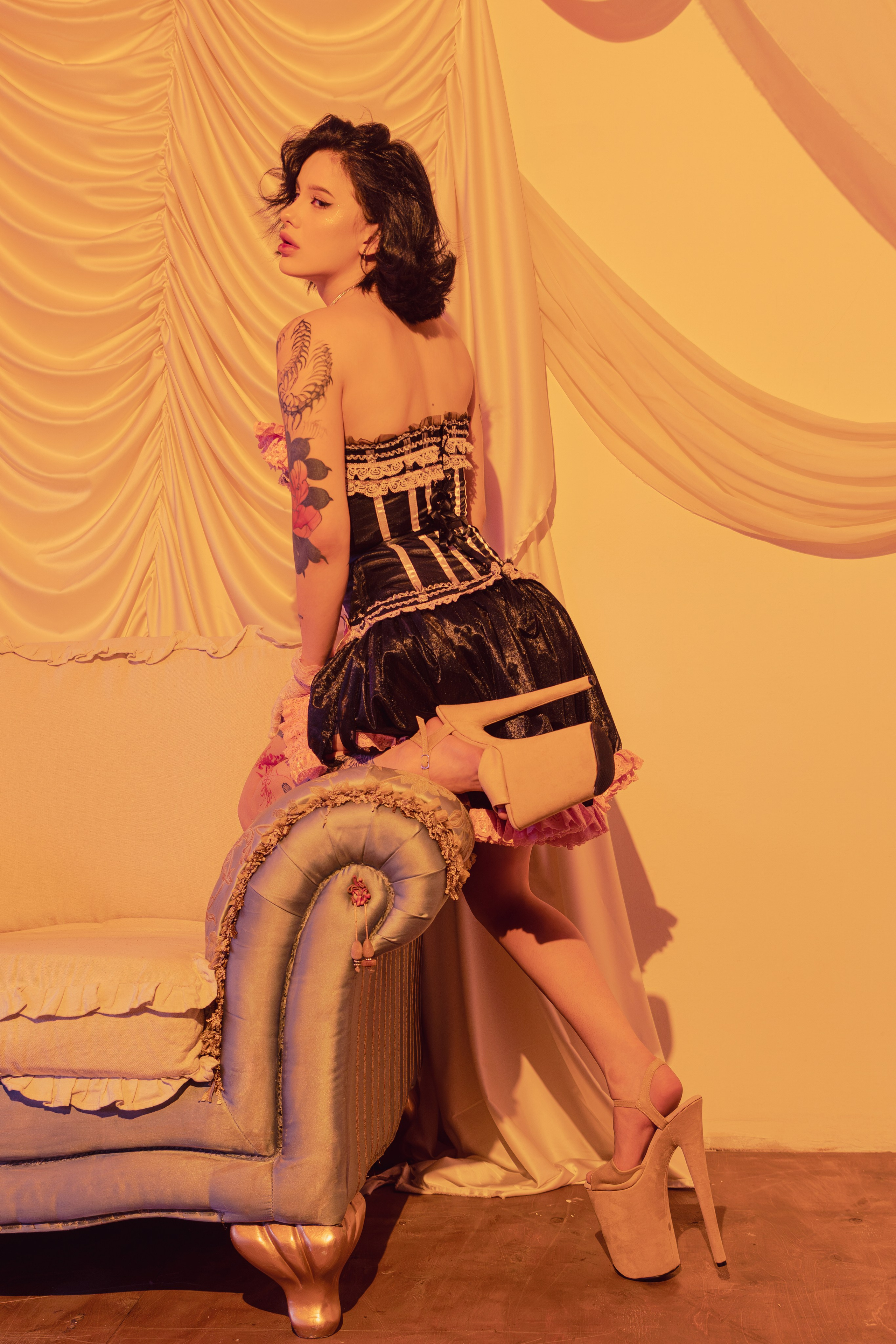 Женская фотосессия в винтажном стиле