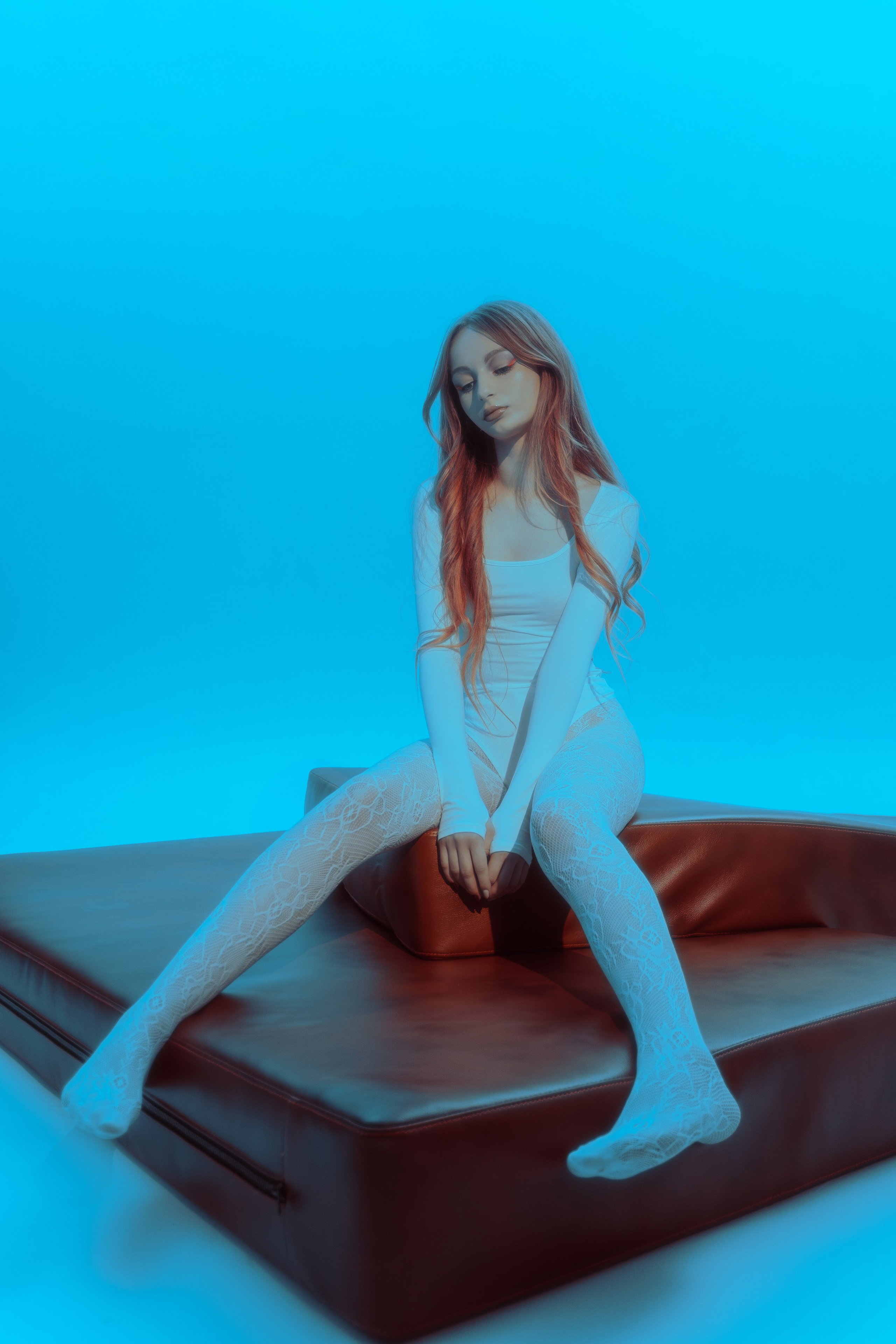 Нежная фотосессия с Алёной в Ростове. Эстетика женского тела, женский фотограф в Ростове-на-Дону. Портретный фотограф, женский портрет в боди