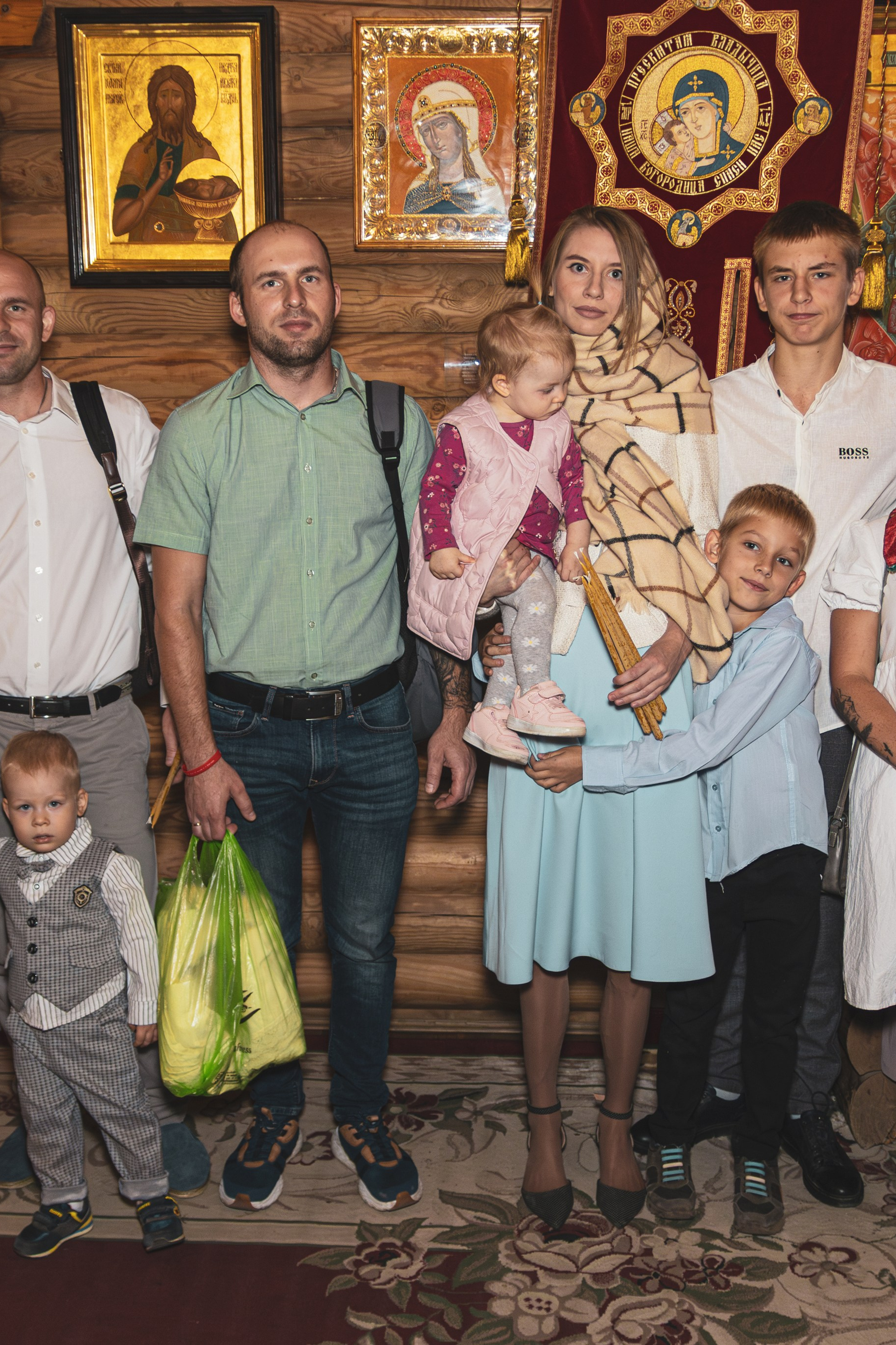 Фотограф крестин в Ростове на Дону, фотография в церке, храме, съёмка крестин в Ростове