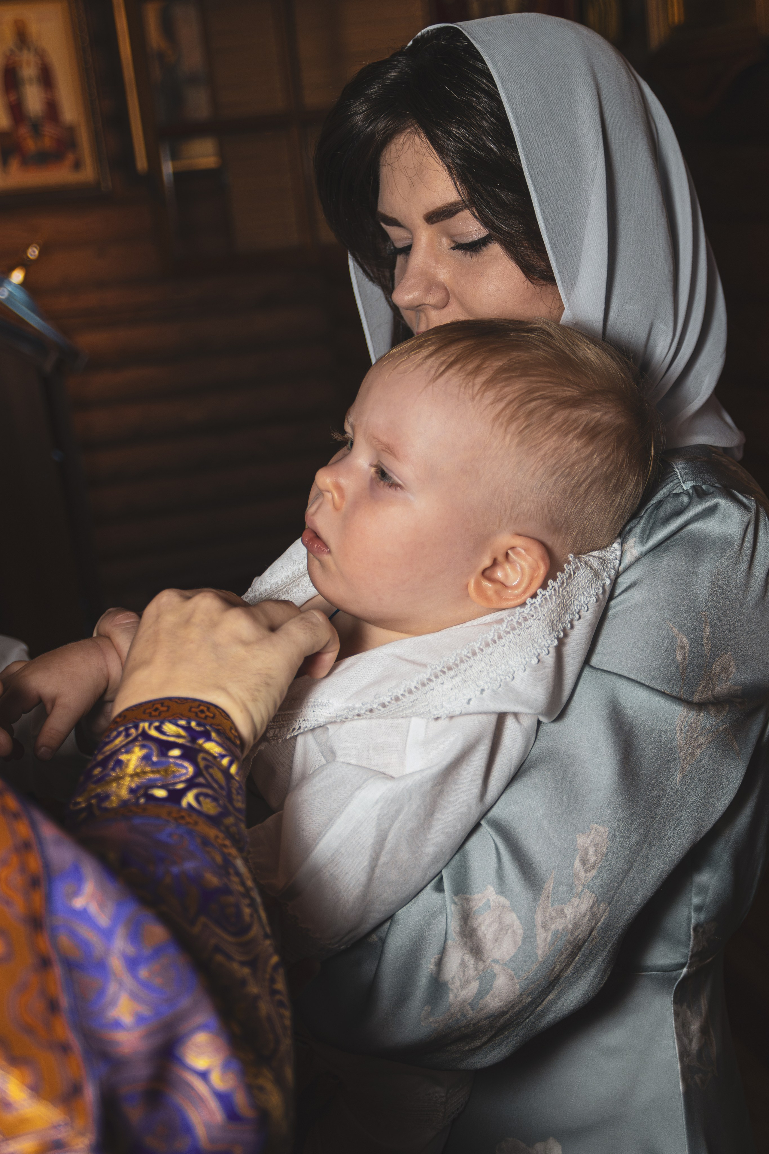 Фотограф крестин в Ростове на Дону, фотография в церке, храме, съёмка крестин в Ростове