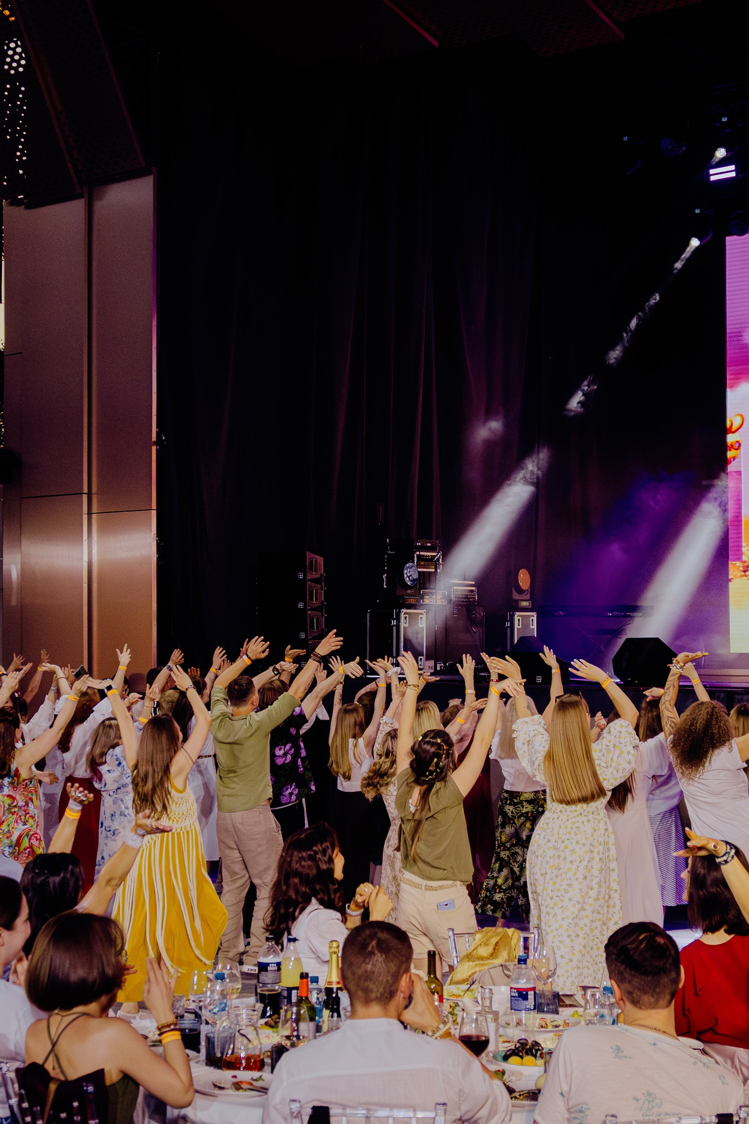 Репортажная съёмка корпоратива компании Феникс. Портретный фотограф в Ростове-на-Дону Антон Казарин