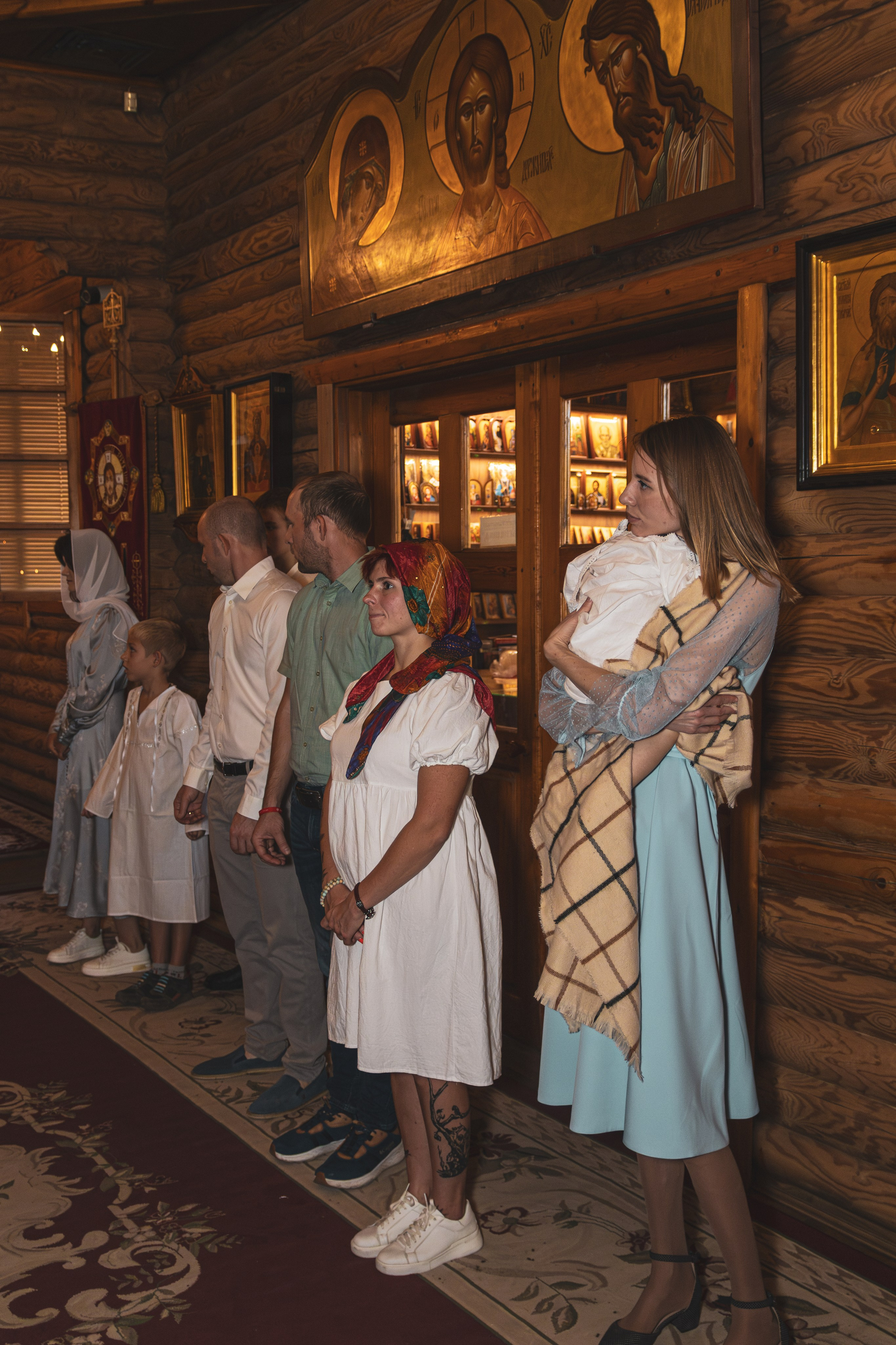 Фотограф крестин в Ростове на Дону, фотография в церке, храме, съёмка крестин в Ростове