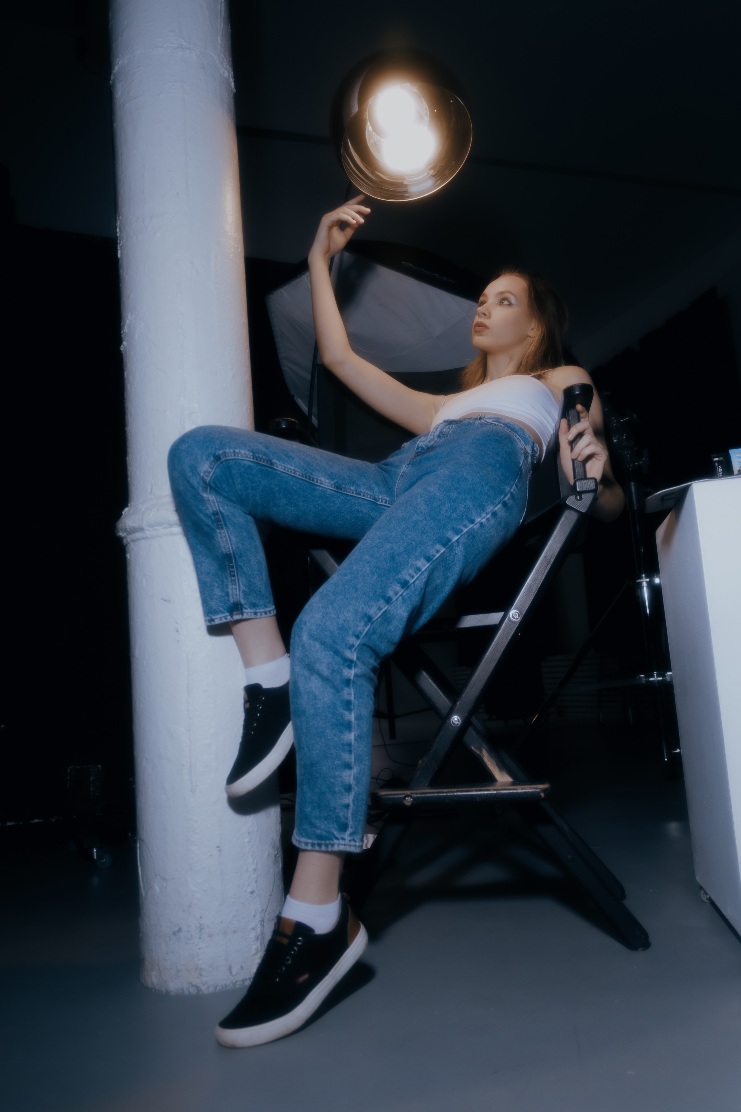 Фотосессия в стиле папарацци в Ростове-на-Дону, фотография женского модного портрета для журнала, фэшн фотограф Ростов-на-Дону.