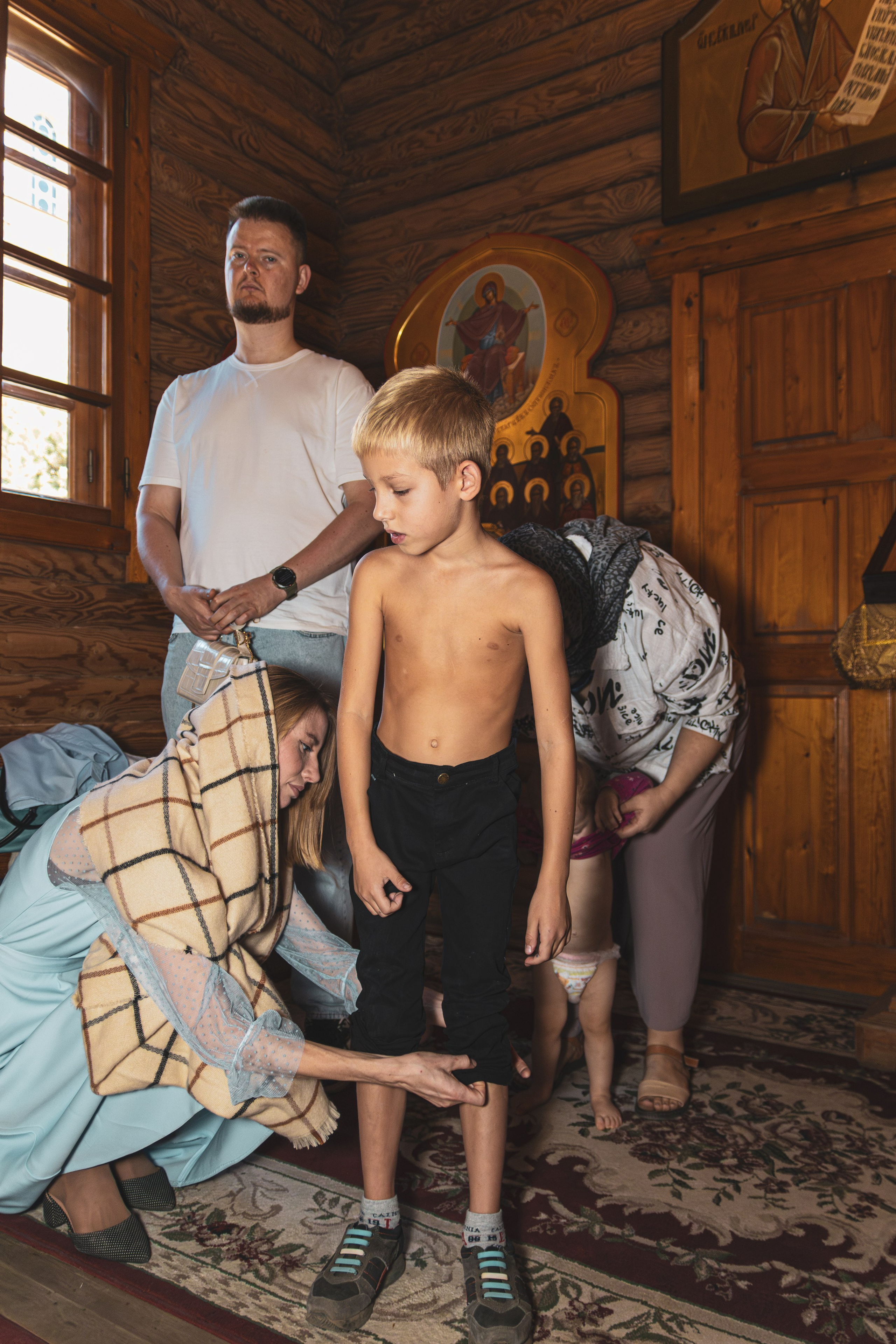 Фотограф крестин в Ростове на Дону, фотография в церке, храме, съёмка крестин в Ростове