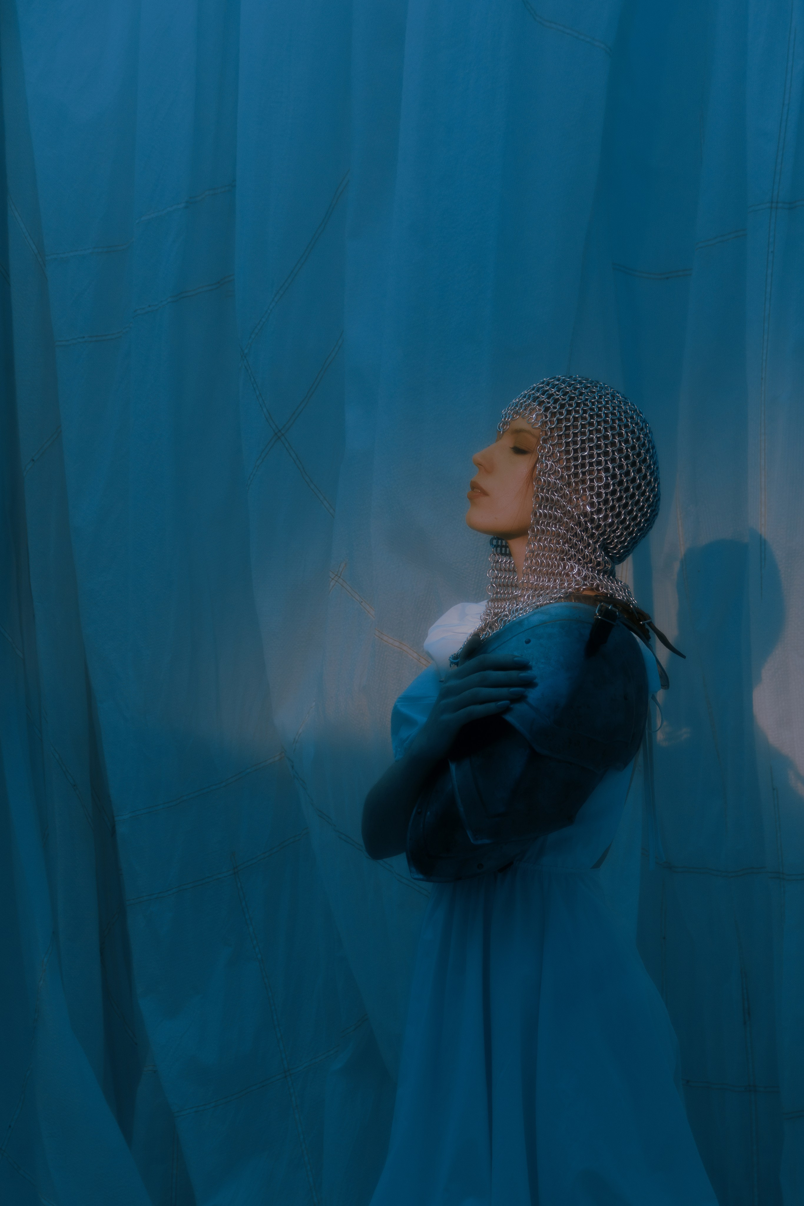 Женский креативный фотограф в Ростове на Дону. Прекрасный портрет девушки. Портретный фотограф Ростов-на-Дону. Женская эстетика и красота женского дела. 