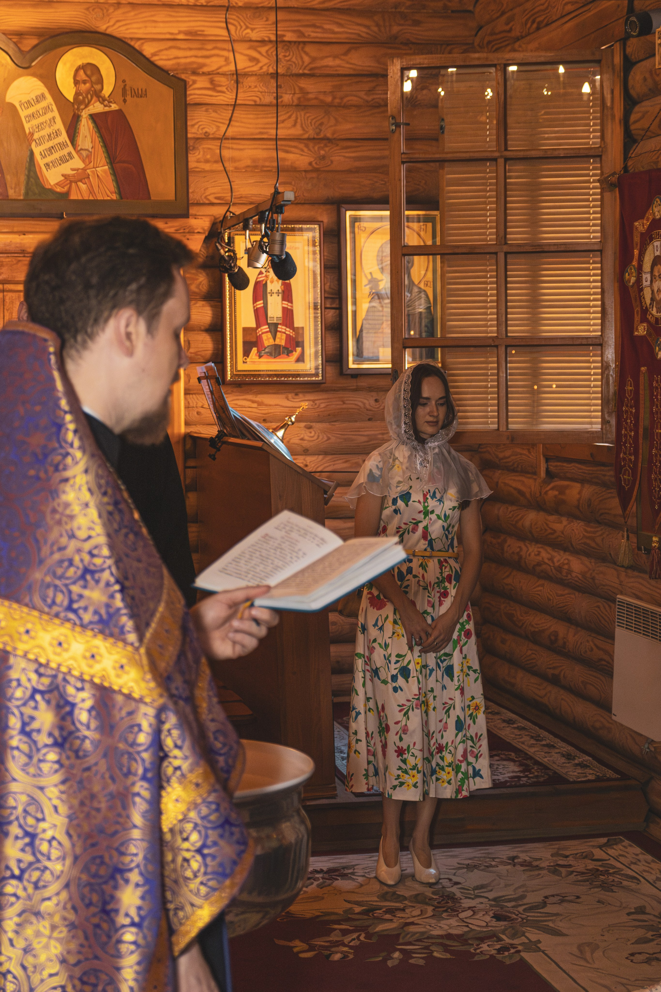 Фотограф крестин в Ростове на Дону, фотография в церке, храме, съёмка крестин в Ростове