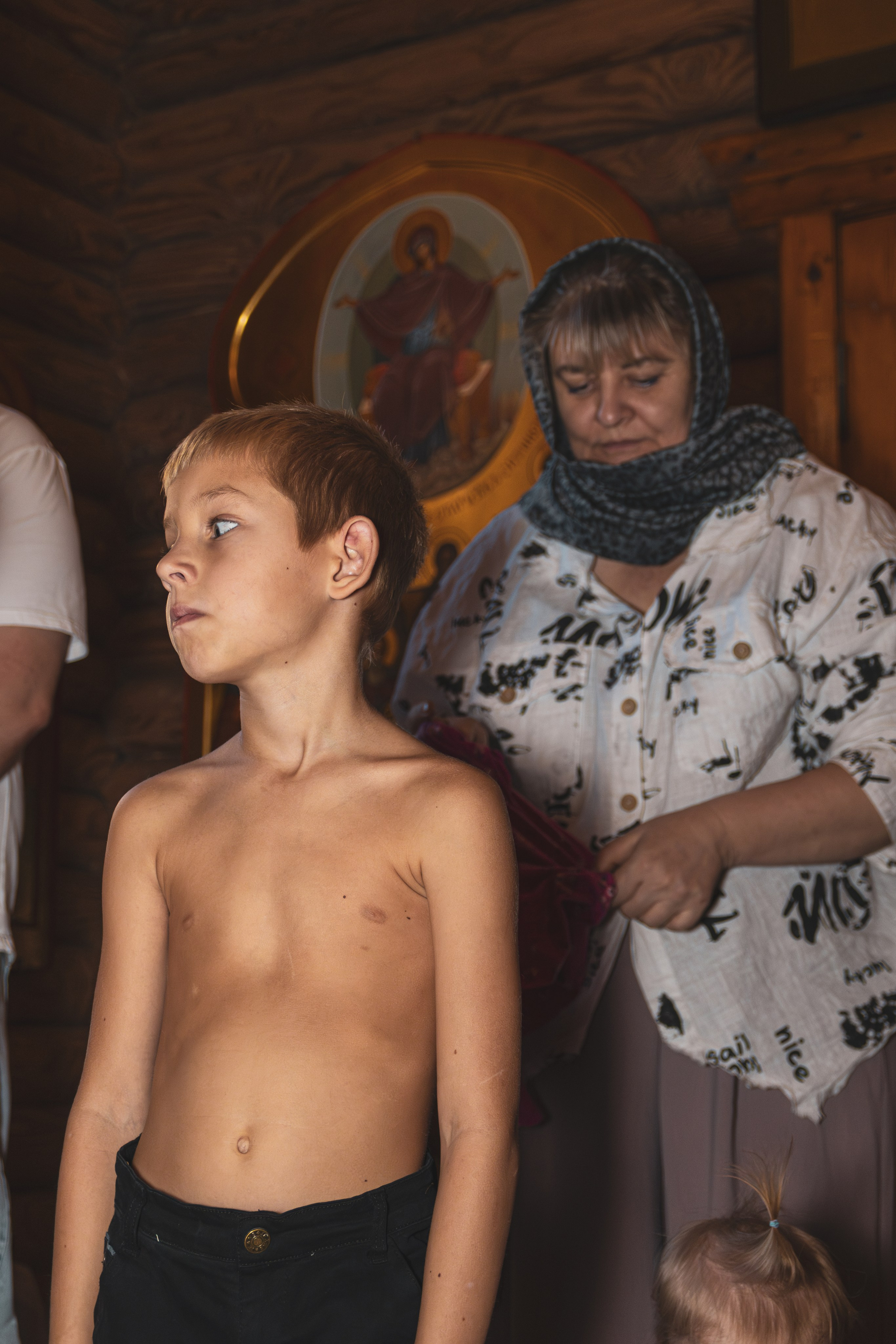 Фотограф крестин в Ростове на Дону, фотография в церке, храме, съёмка крестин в Ростове