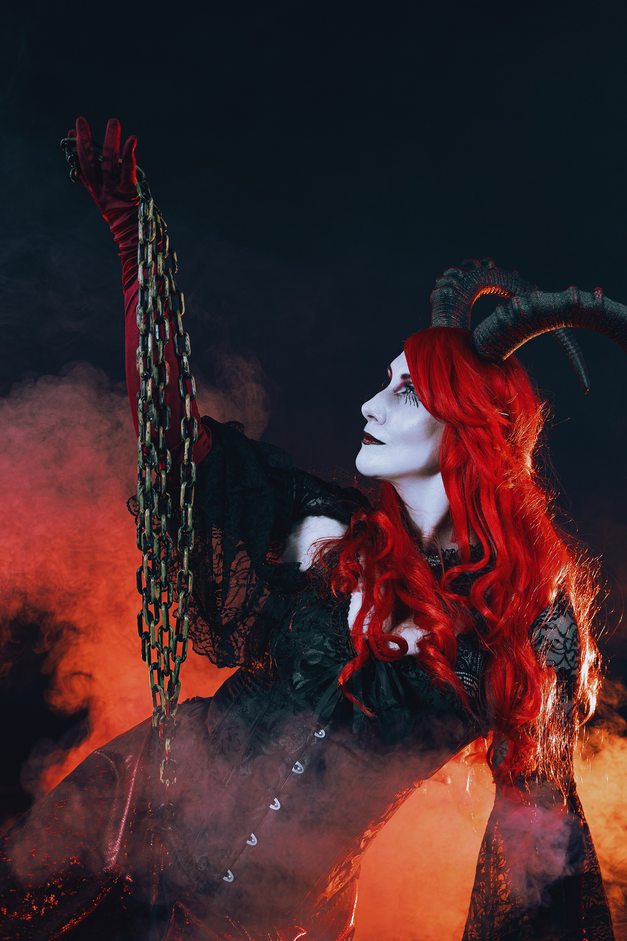 Креативный фотопроект в Ростове-на-Дону в образах Огненного пантеона. Огненный персонажи на творческой съёмке в Ростове-на-Дону. Женский фотограф в Ростове-на-Дону.