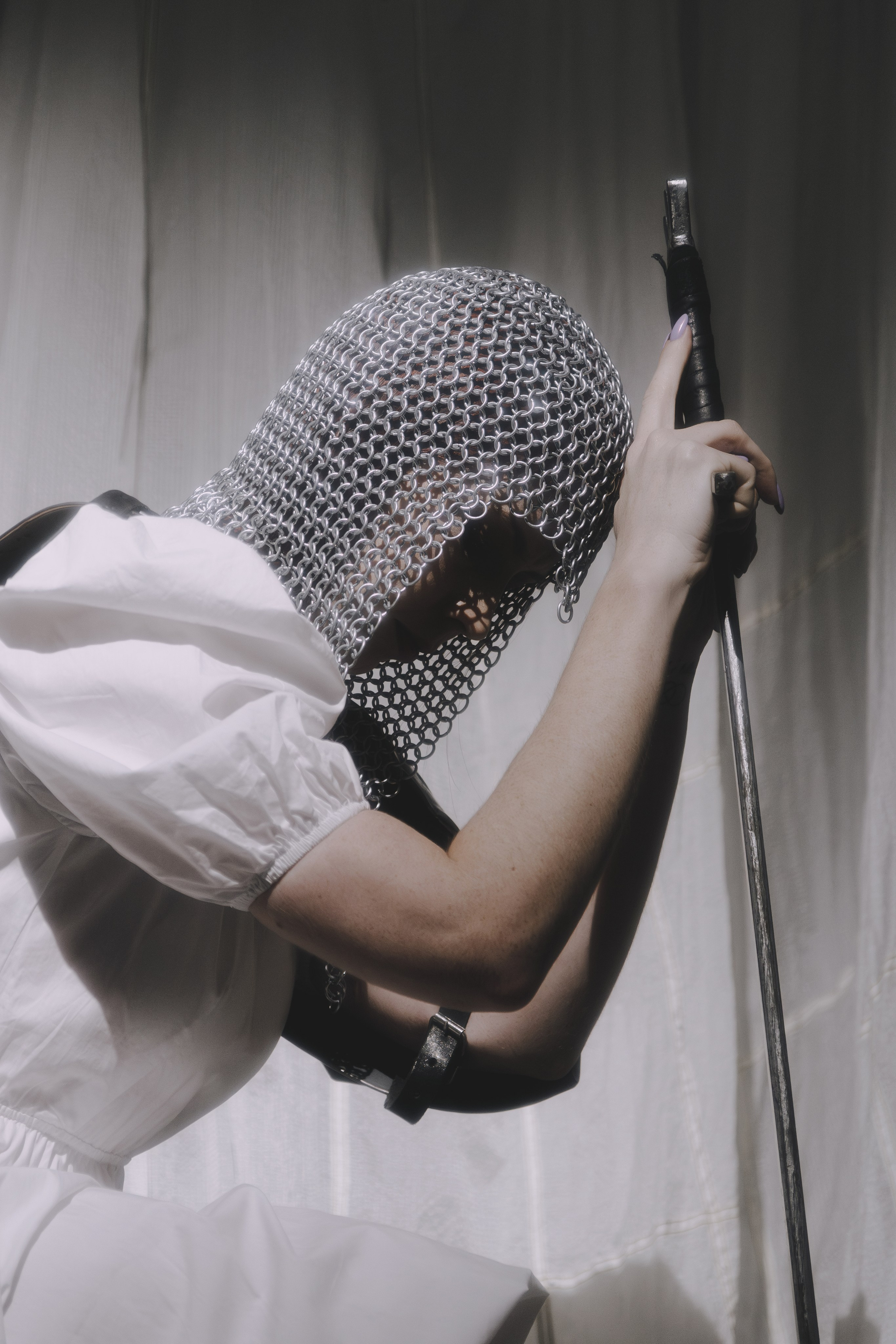 Женский креативный фотограф в Ростове на Дону. Прекрасный портрет девушки. Портретный фотограф Ростов-на-Дону. Женская эстетика и красота женского дела. 