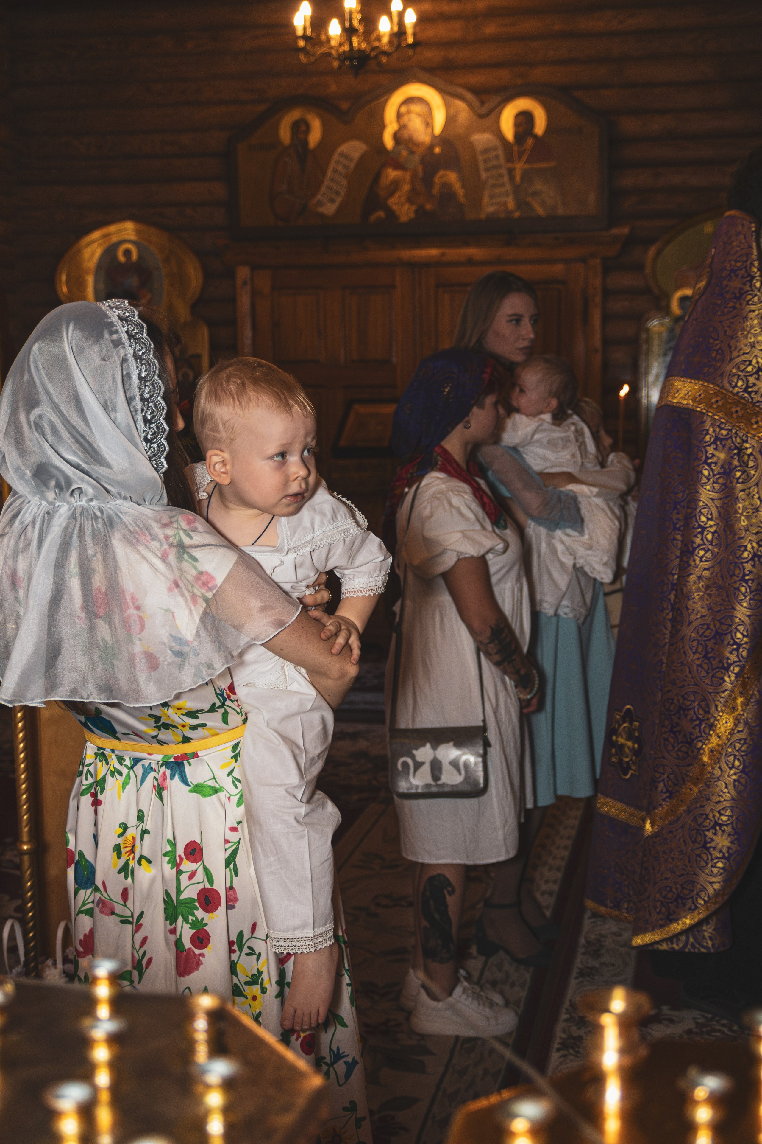 Фотограф крестин в Ростове на Дону, фотография в церке, храме, съёмка крестин в Ростове
