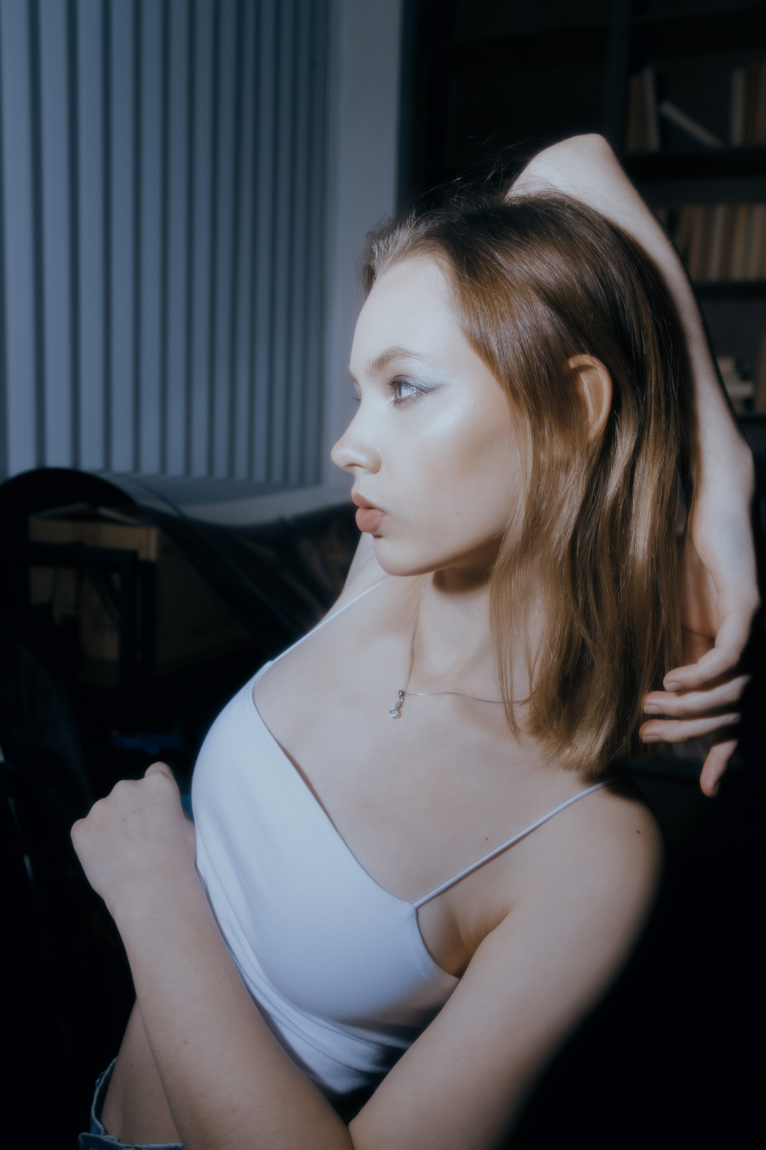 Фотосессия в стиле папарацци в Ростове-на-Дону, фотография женского модного портрета для журнала, фэшн фотограф Ростов-на-Дону.