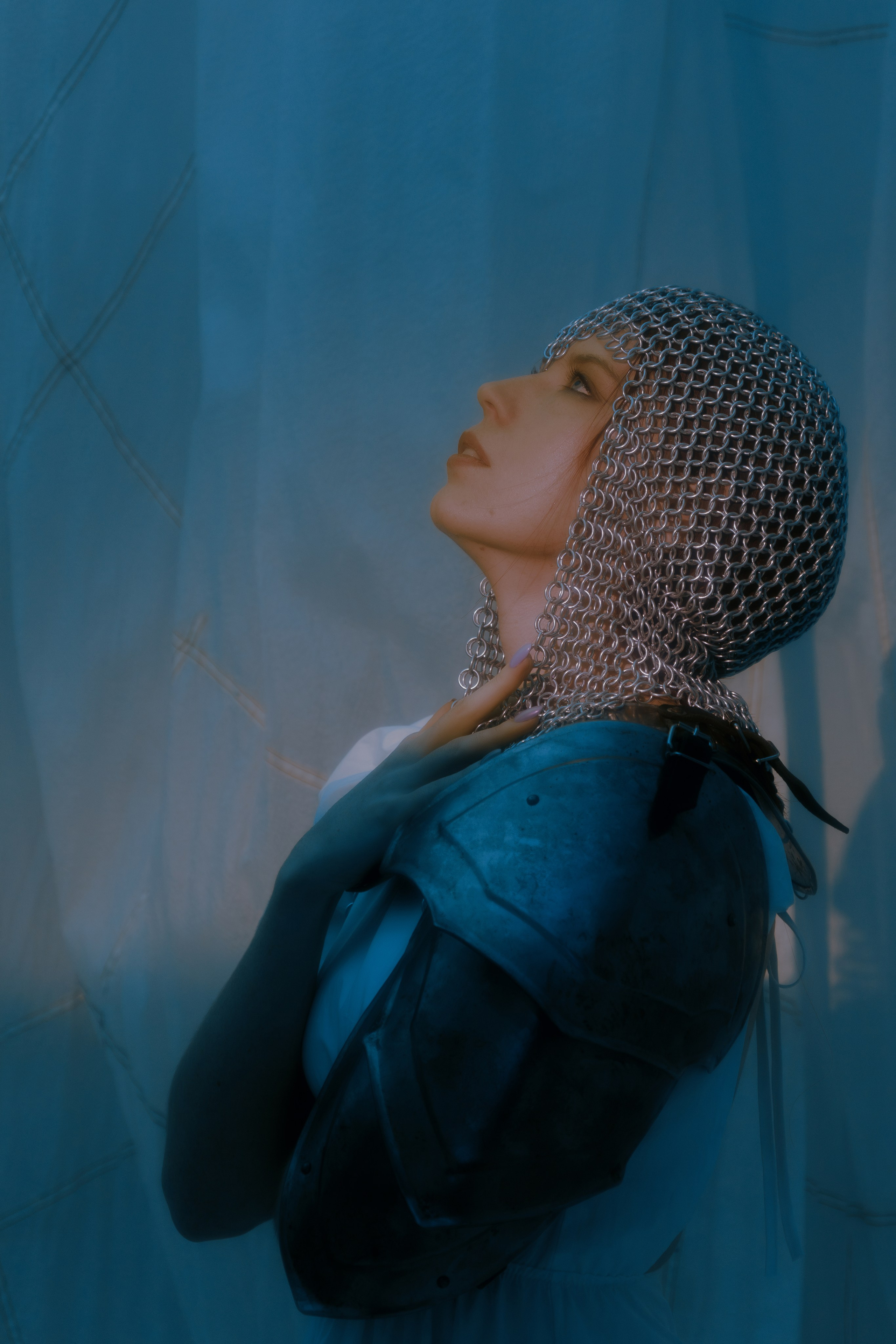 Женский креативный фотограф в Ростове на Дону. Прекрасный портрет девушки. Портретный фотограф Ростов-на-Дону. Женская эстетика и красота женского дела. 