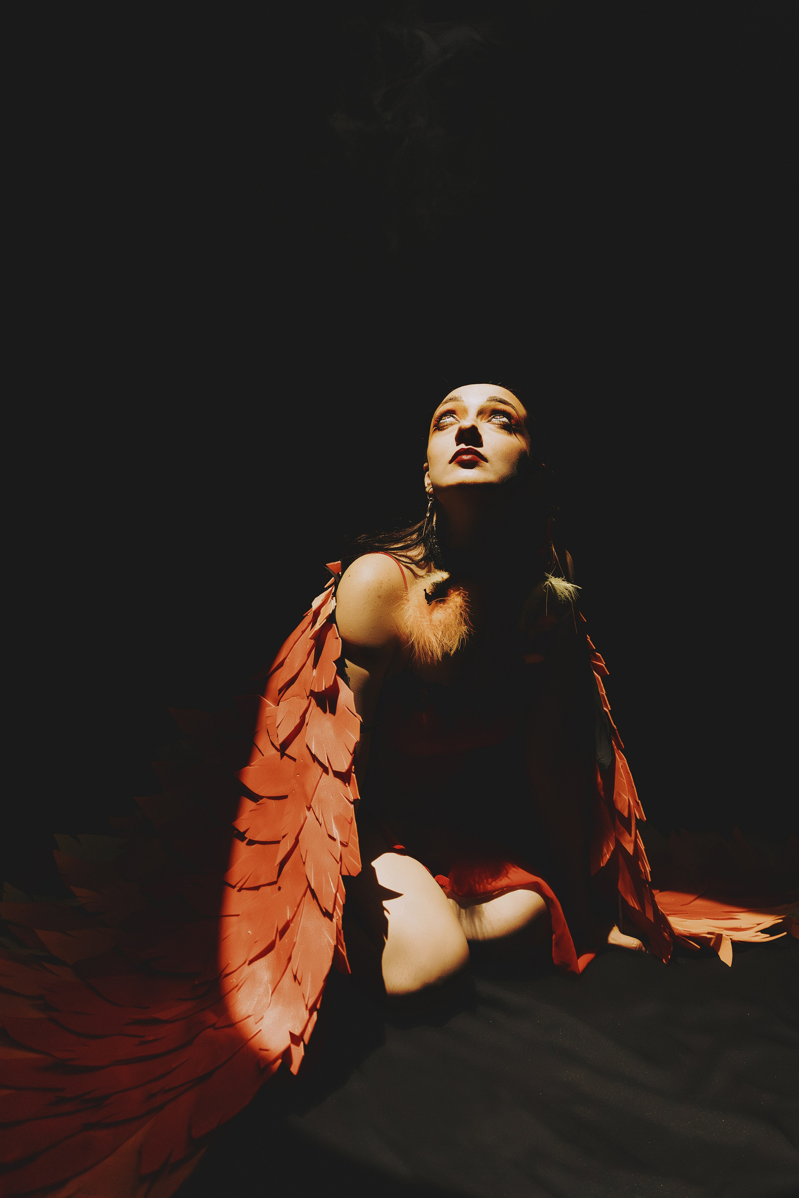 Креативный фотопроект в Ростове-на-Дону в образах Огненного пантеона. Огненный персонажи на творческой съёмке в Ростове-на-Дону. Женский фотограф в Ростове-на-Дону.