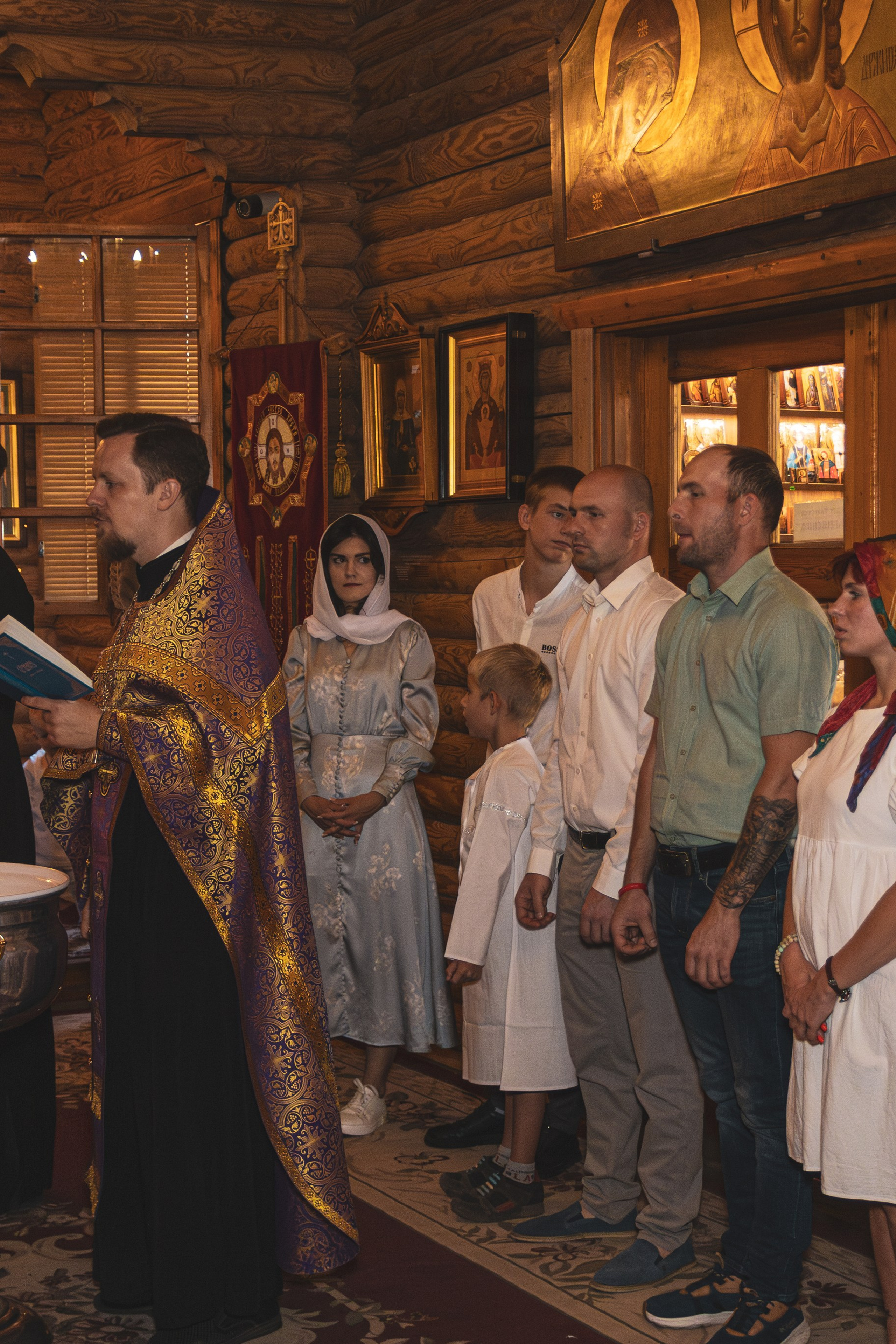 Фотограф крестин в Ростове на Дону, фотография в церке, храме, съёмка крестин в Ростове