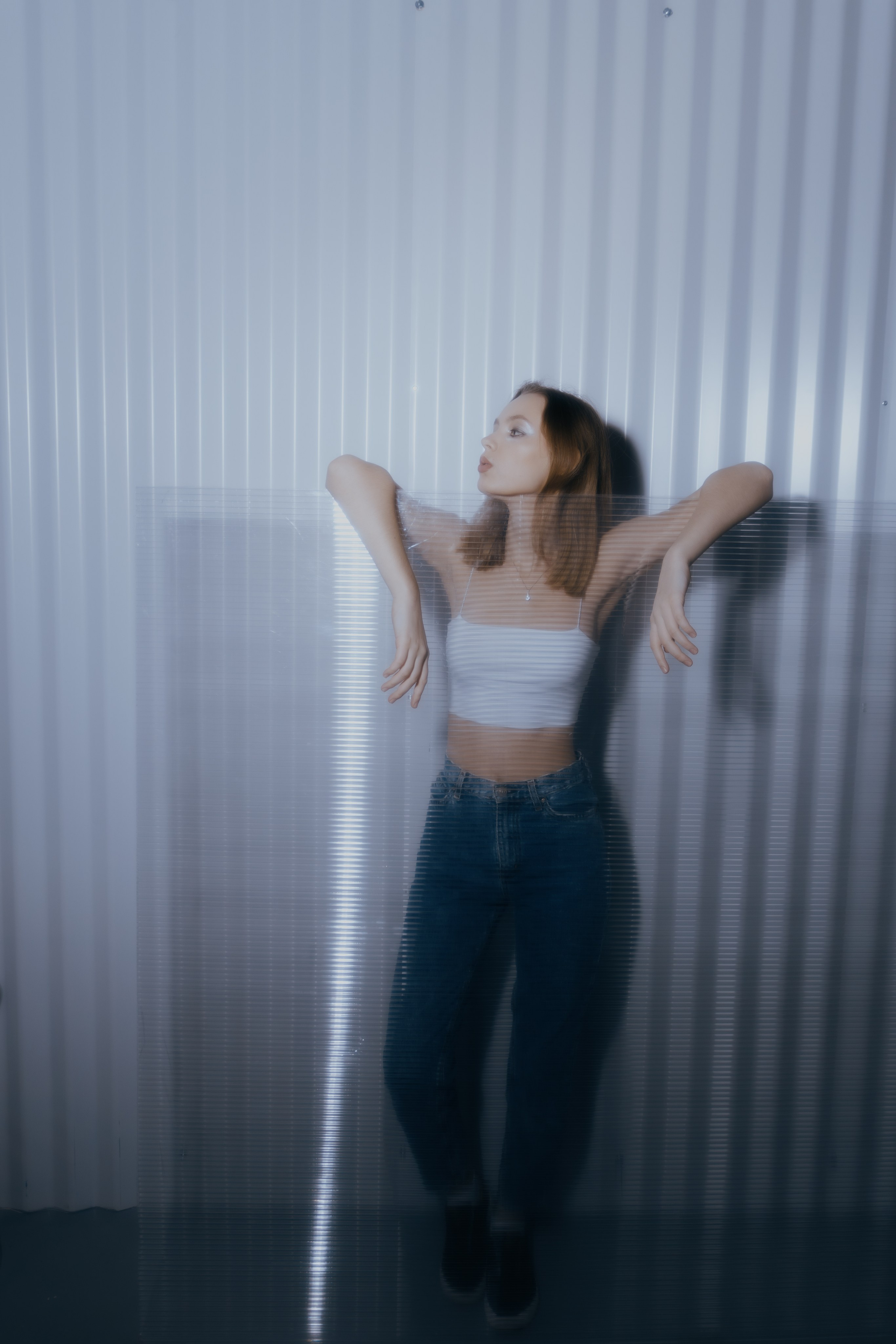 Фотосессия в стиле папарацци в Ростове-на-Дону, фотография женского модного портрета для журнала, фэшн фотограф Ростов-на-Дону.