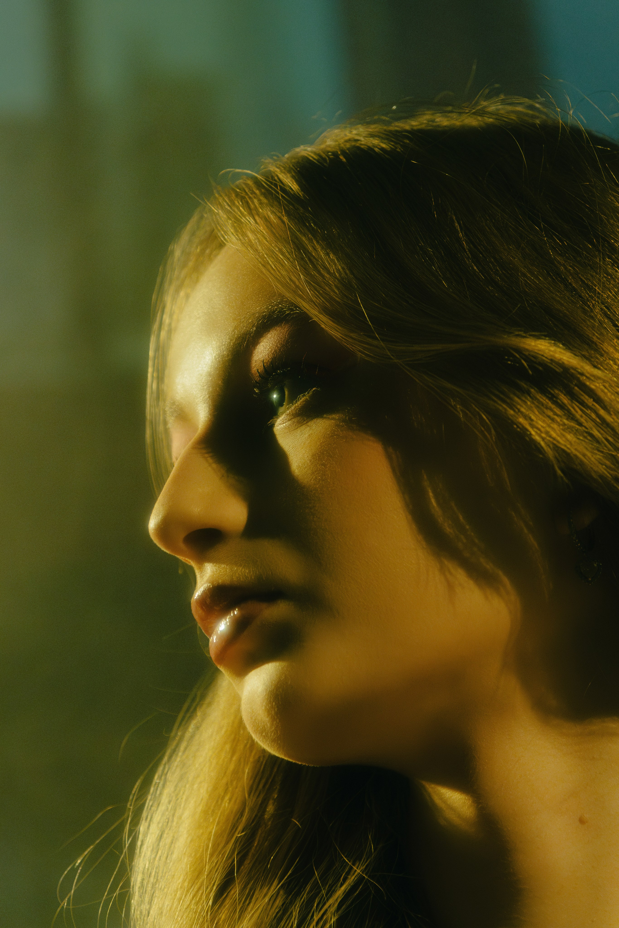 Нежная фотосессия с Алёной в Ростове. Эстетика женского тела, женский фотограф в Ростове-на-Дону. Портретный фотограф, женский портрет в боди