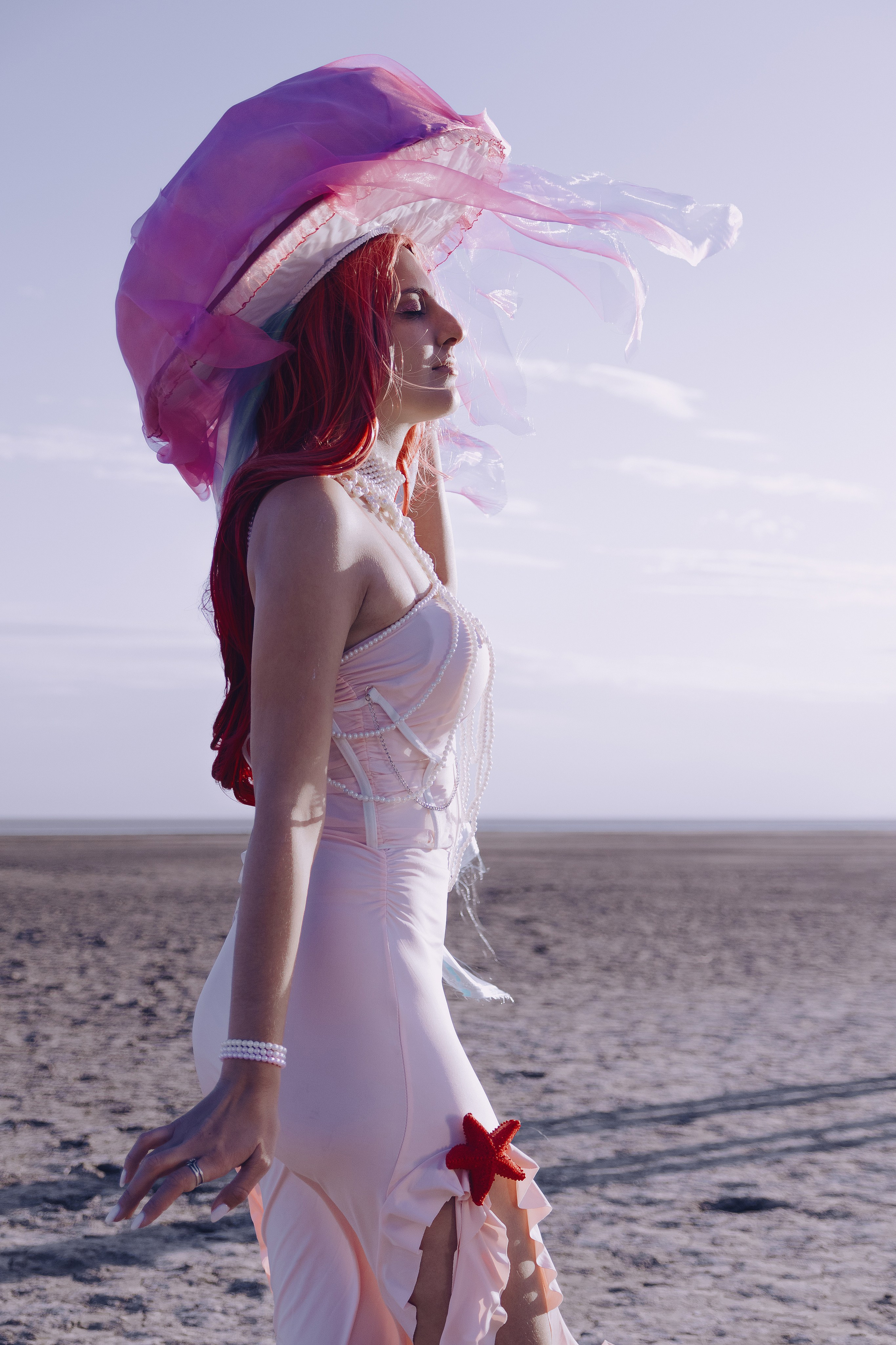 Фэнтези морской фотопроект в Ростове-на-Дону. Креативный фэнтези проект на тему моря в Ростове-на-Дону. Арт фотограф LaKazaretto портфолио. Женский фотограф Антон Казарин в Ростове-на-Дону.