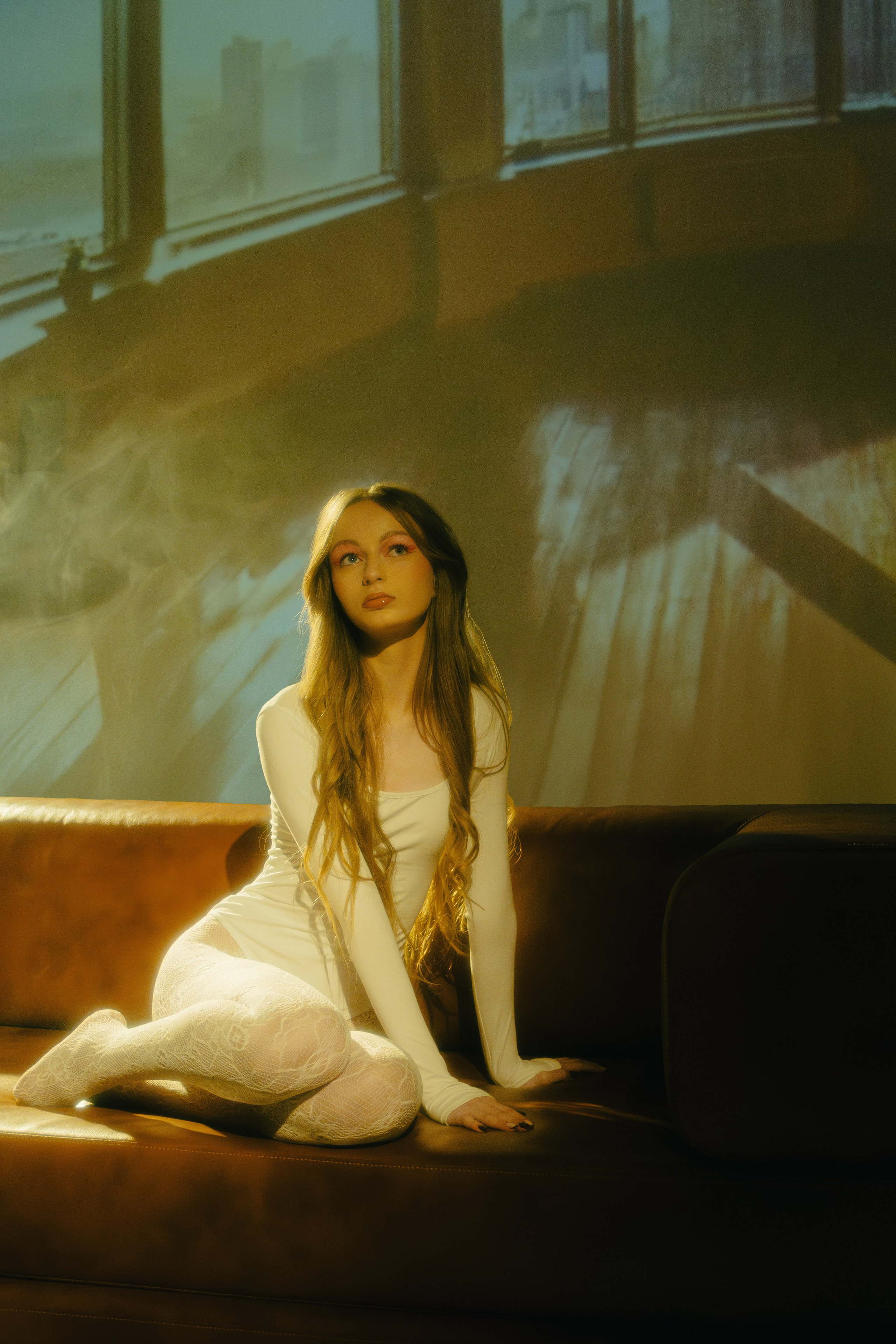 Нежная фотосессия с Алёной в Ростове. Эстетика женского тела, женский фотограф в Ростове-на-Дону. Портретный фотограф, женский портрет в боди