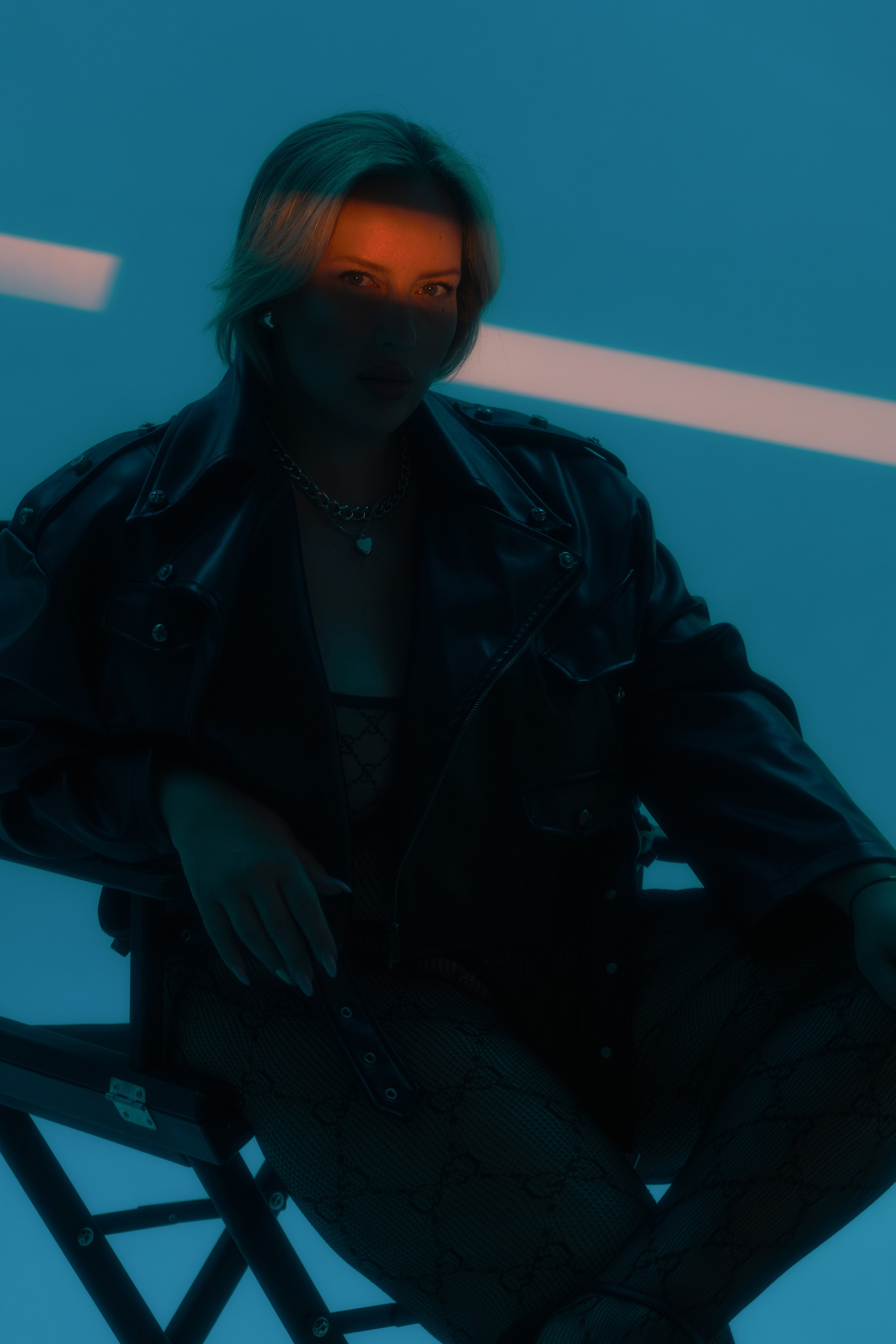 Портрет женщины модели плюс сайз