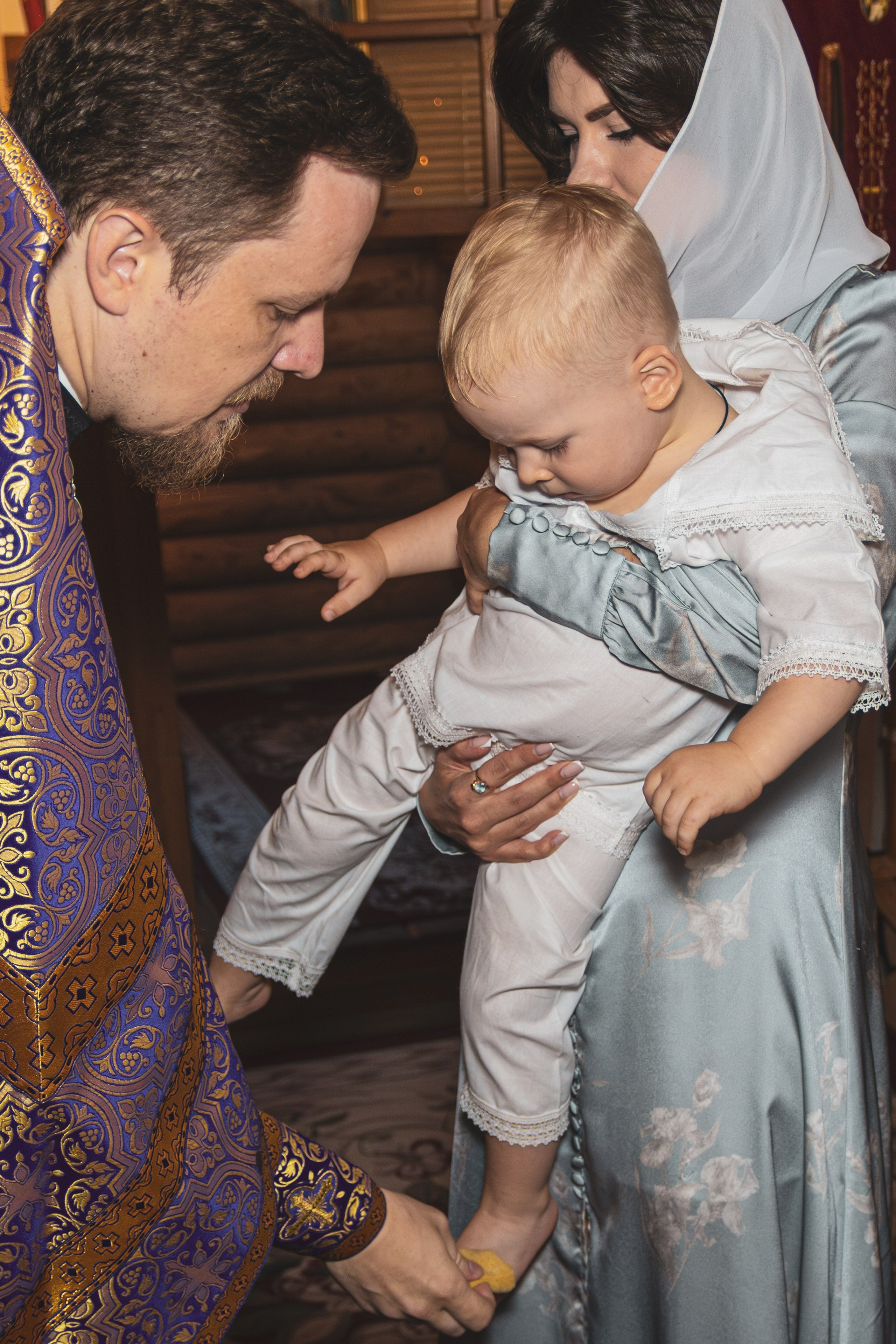 Фотограф крестин в Ростове на Дону, фотография в церке, храме, съёмка крестин в Ростове