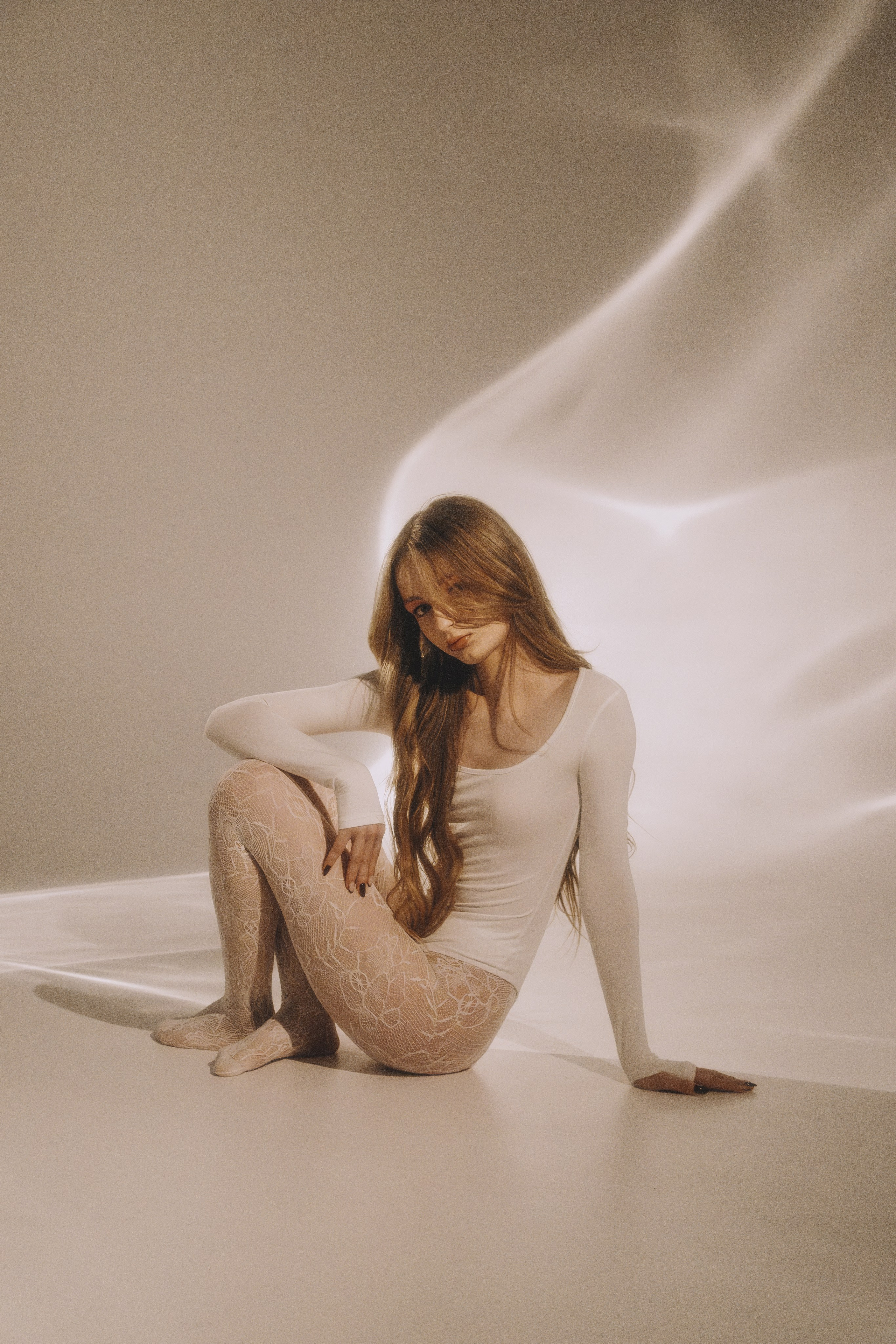 Нежная фотосессия с Алёной в Ростове. Эстетика женского тела, женский фотограф в Ростове-на-Дону. Портретный фотограф, женский портрет в боди