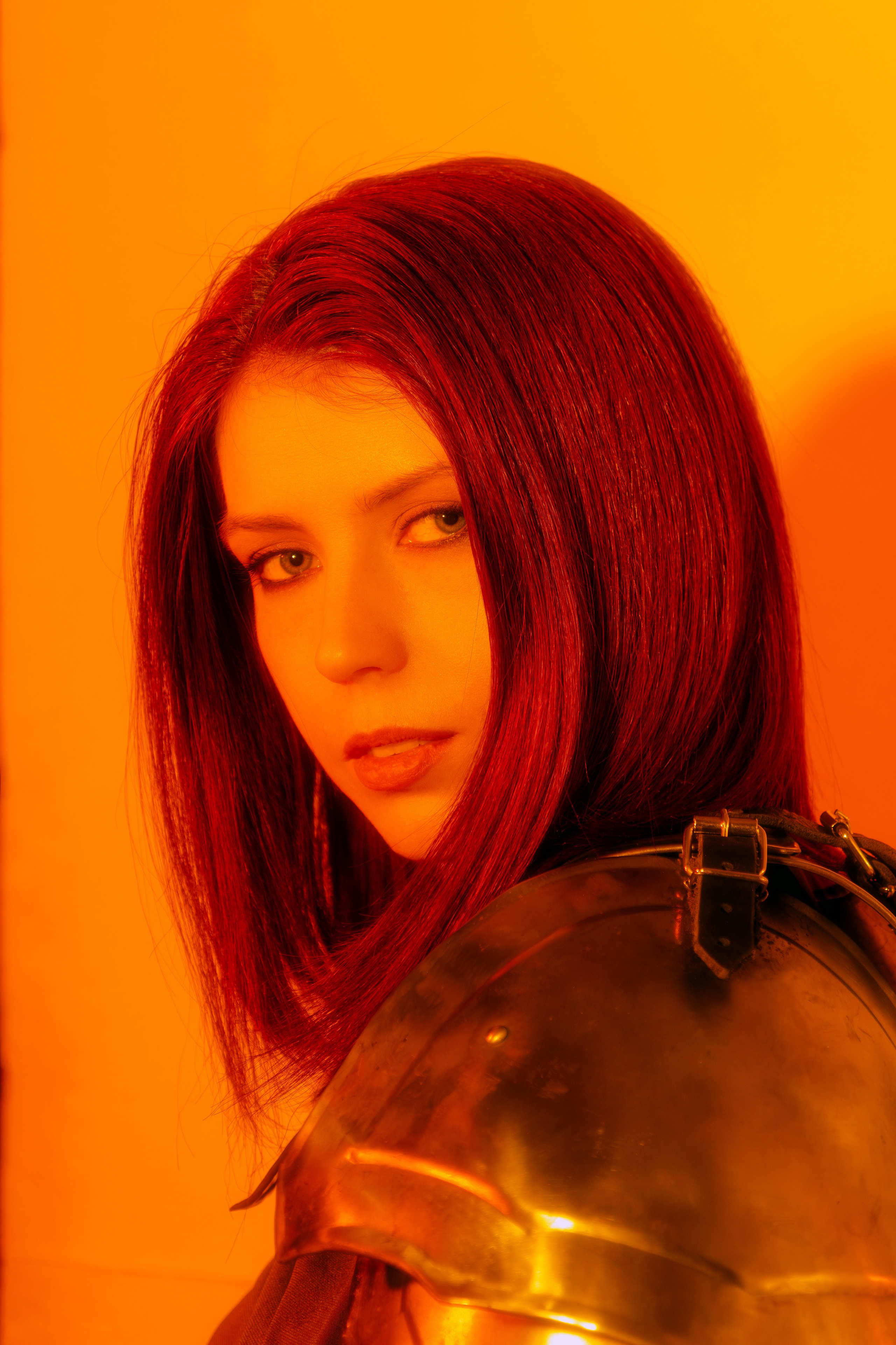 Женский креативный фотограф в Ростове на Дону. Прекрасный портрет девушки. Портретный фотограф Ростов-на-Дону. Женская эстетика и красота женского дела. 