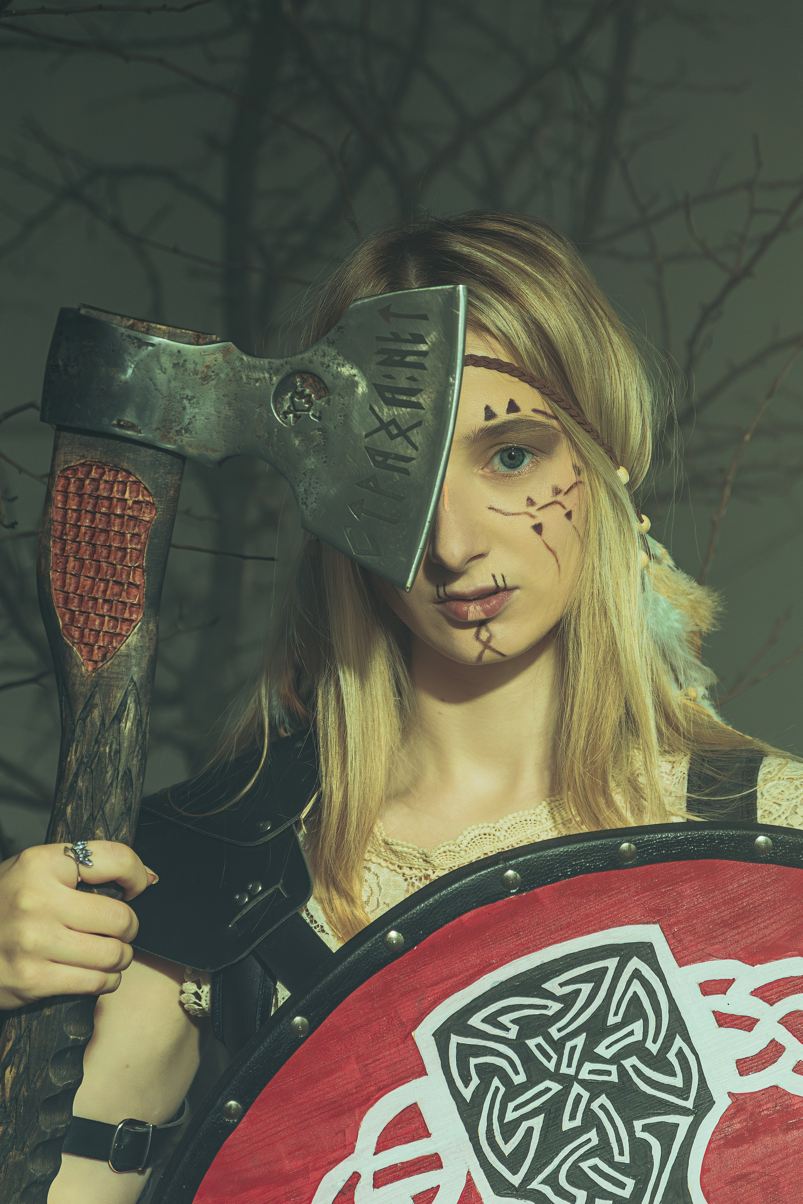 Индивидуальная съёмка в Ростове на Дону для Александры. Тематическая творческая фотосъёмка на скандинавскую тематику. Скандинавская мифология фотосессия 