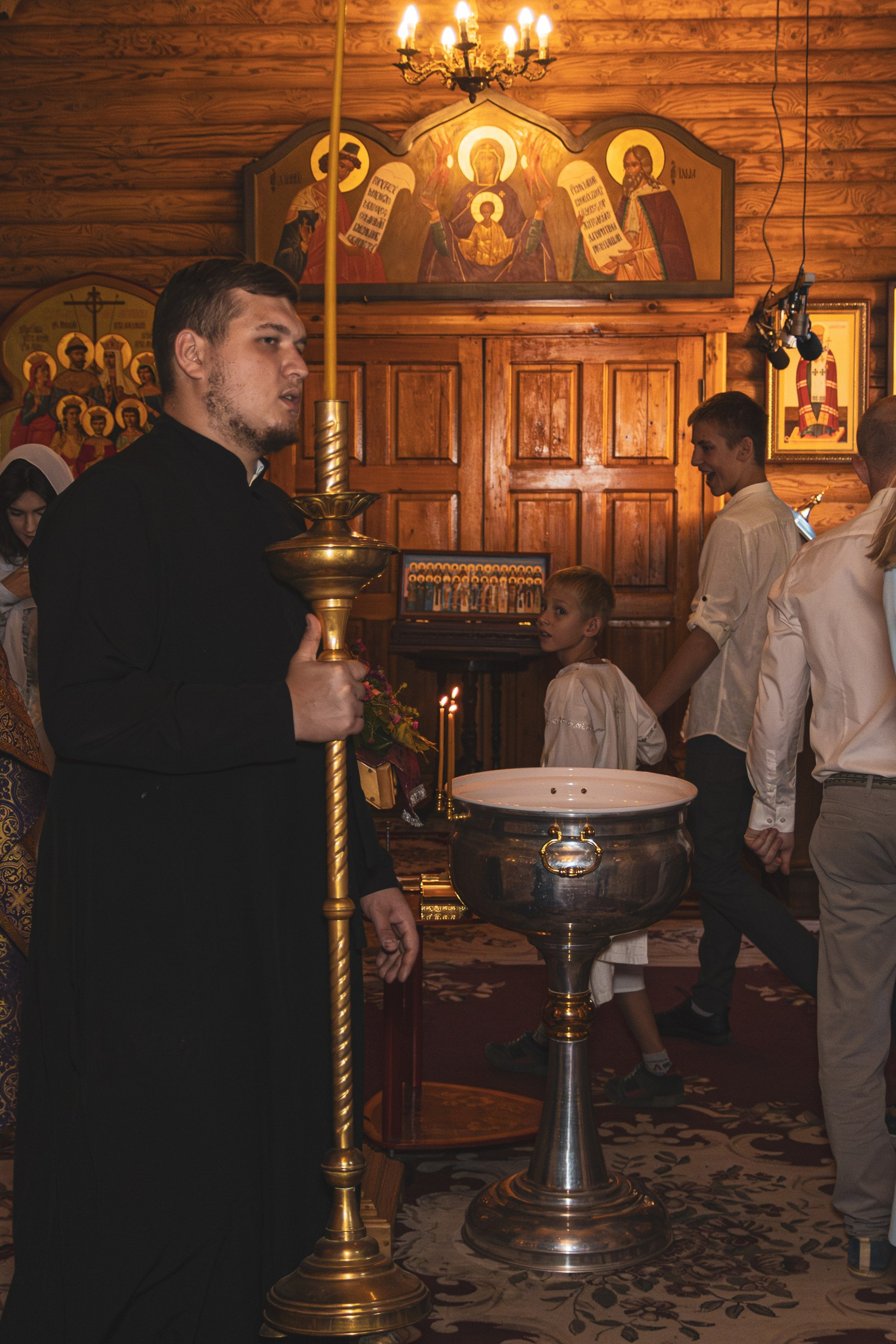 Фотограф крестин в Ростове на Дону, фотография в церке, храме, съёмка крестин в Ростове