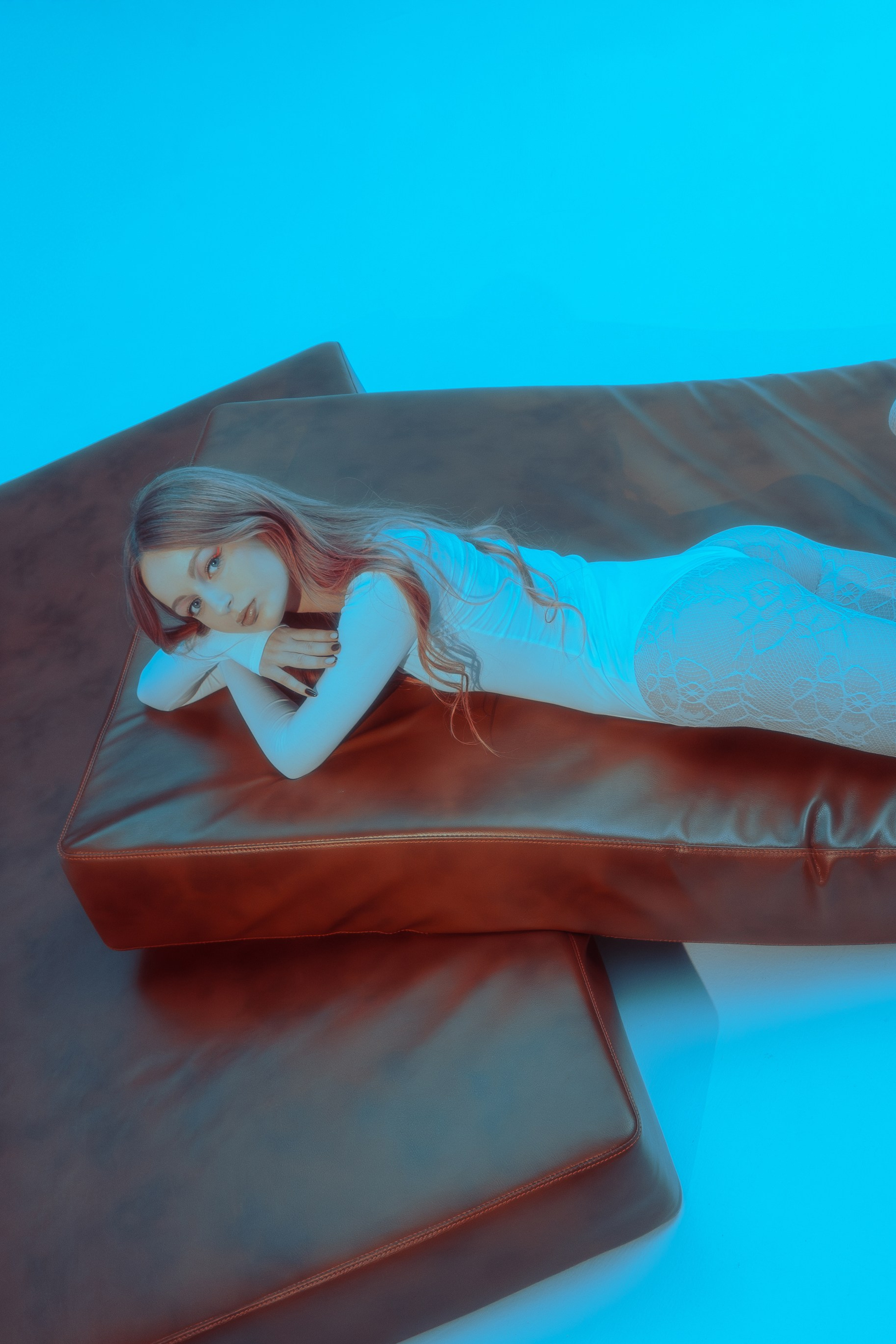 Нежная фотосессия с Алёной в Ростове. Эстетика женского тела, женский фотограф в Ростове-на-Дону. Портретный фотограф, женский портрет в боди