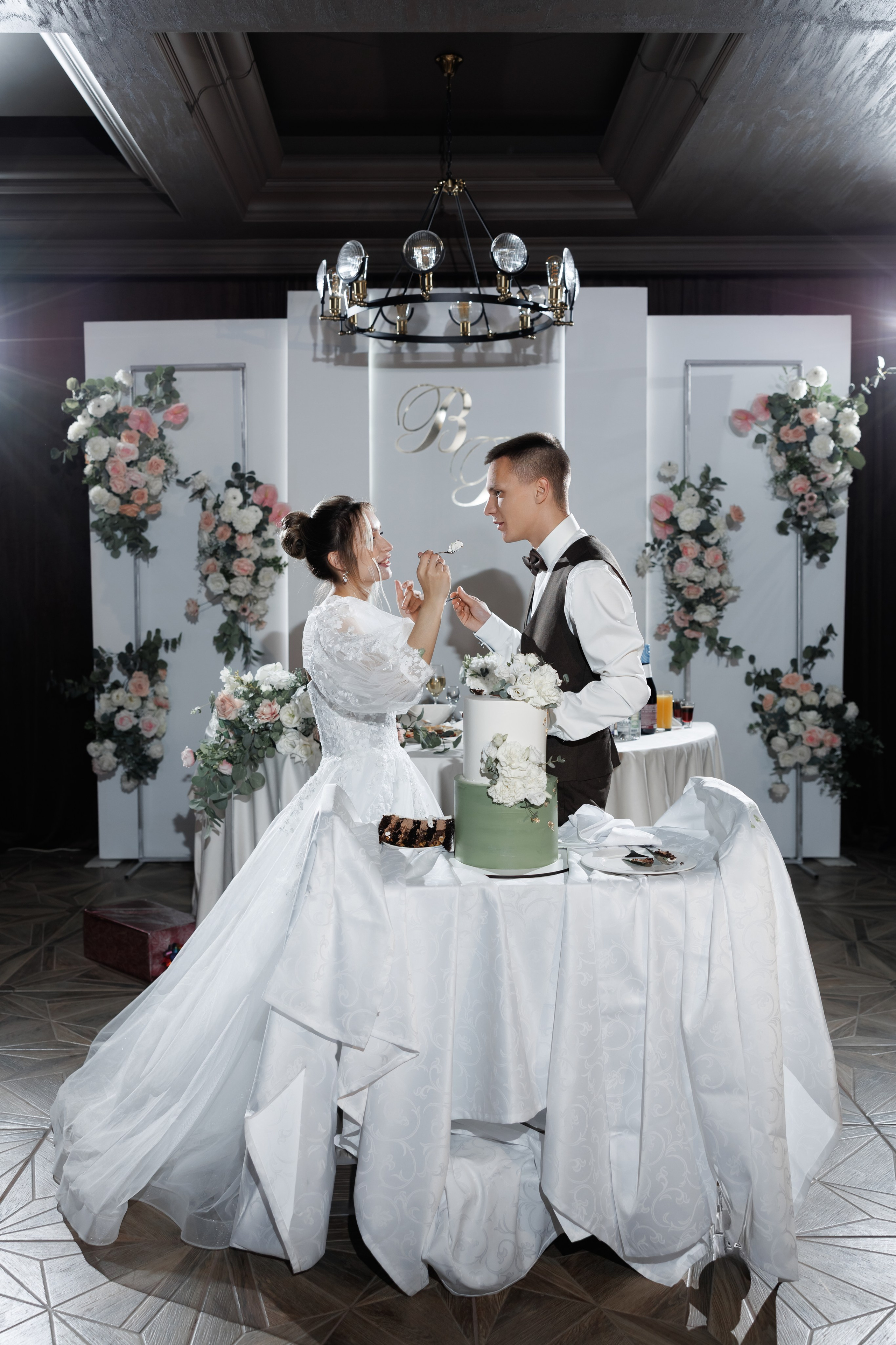VLADISLAV & VARVARA