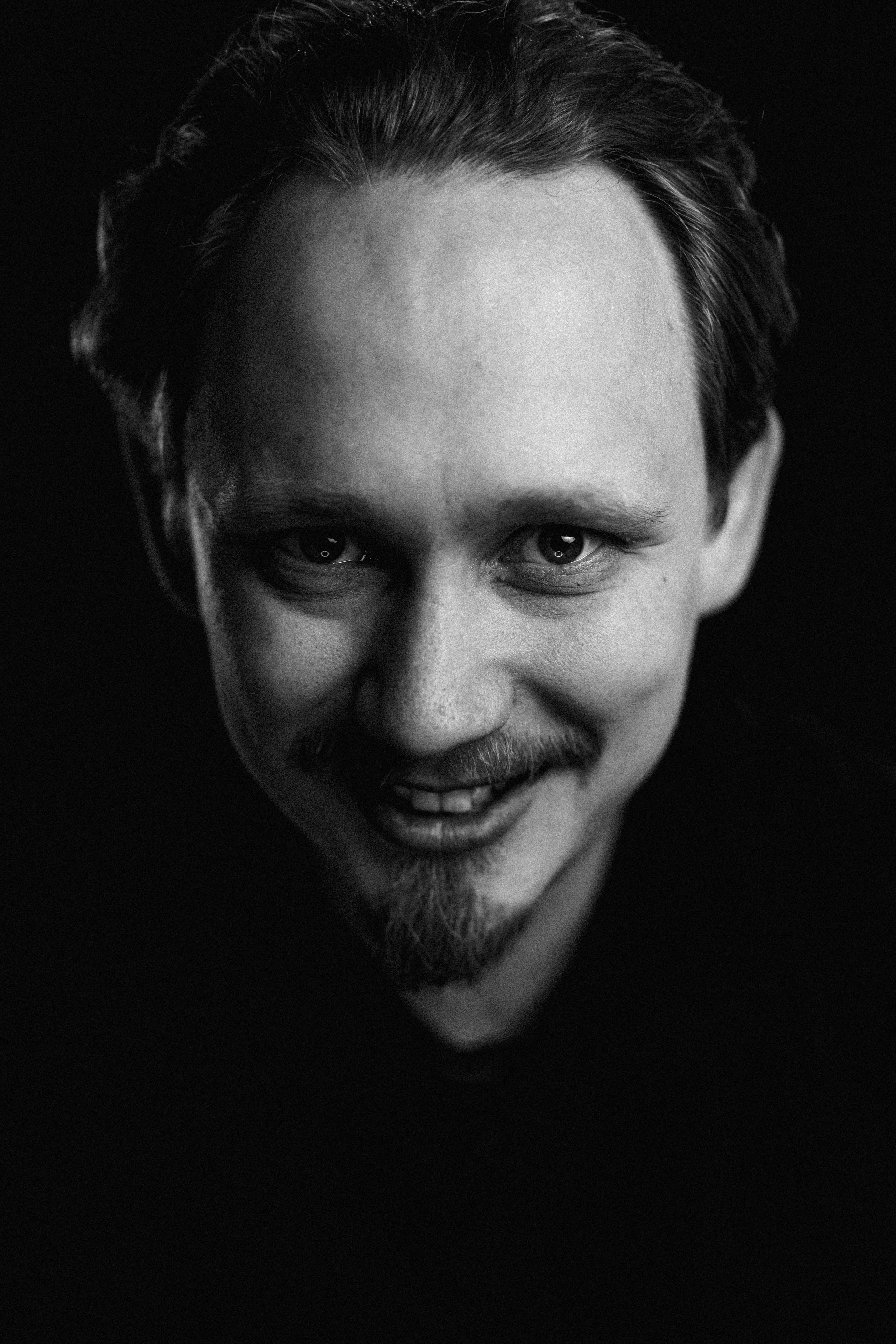 Василий Степанов