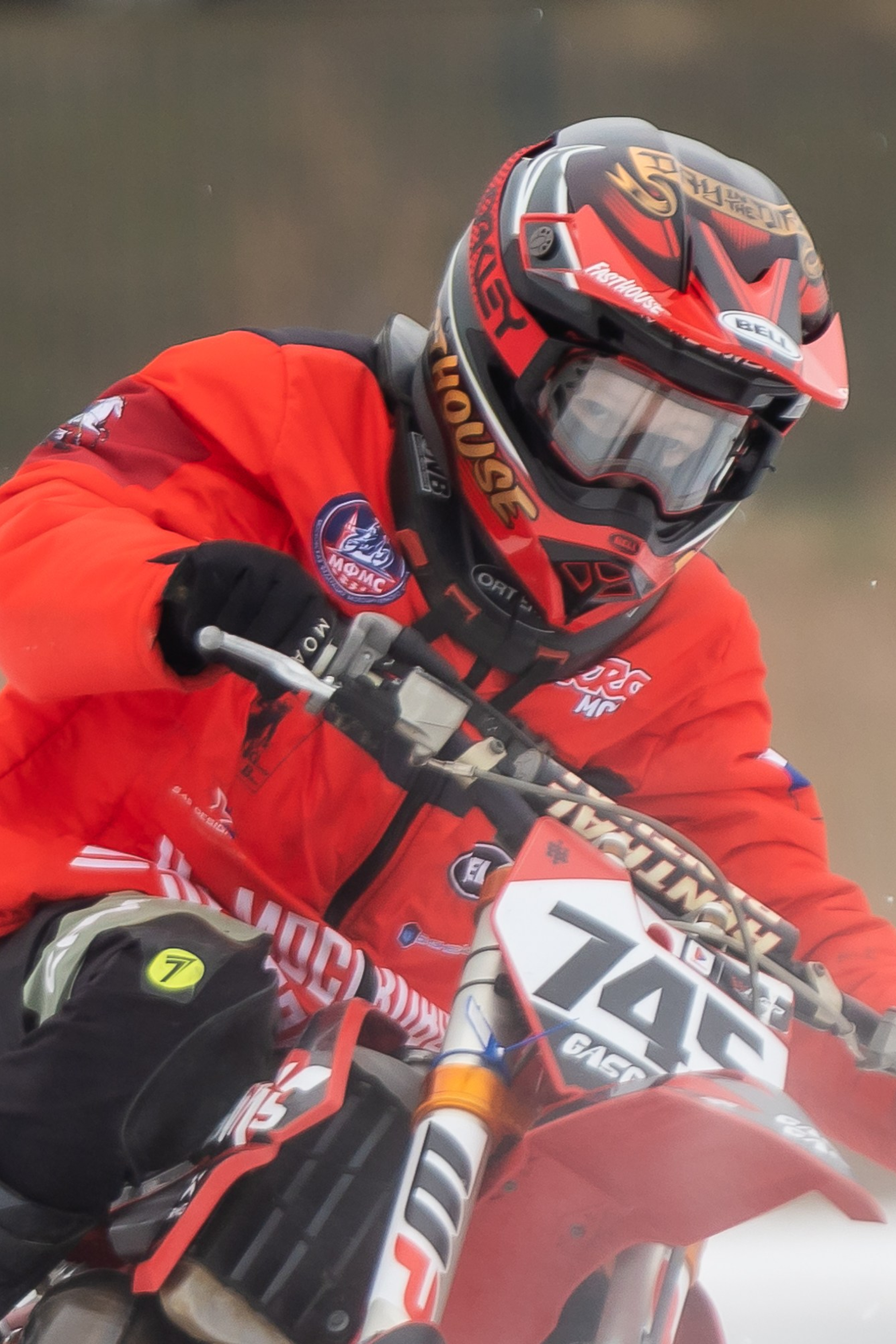 Первый этап Кубка МФР по мотокроссу на льду Большого Крылатского пруда в Москве. 8 февраля 2025 г.