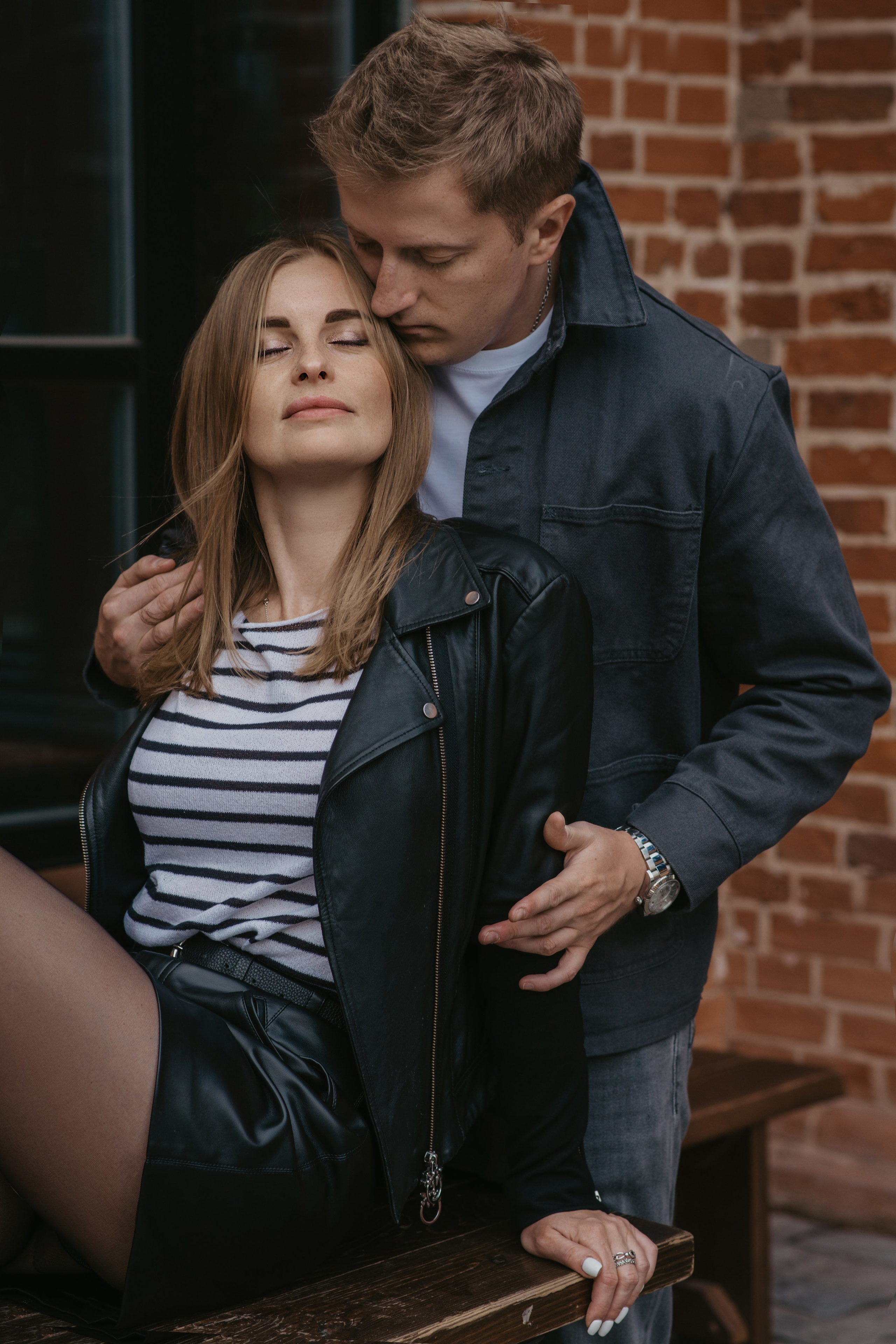 Зимняя фотосессия в парке с собакой. Фотограф Москва: тематическая фотосессия с подбором образа