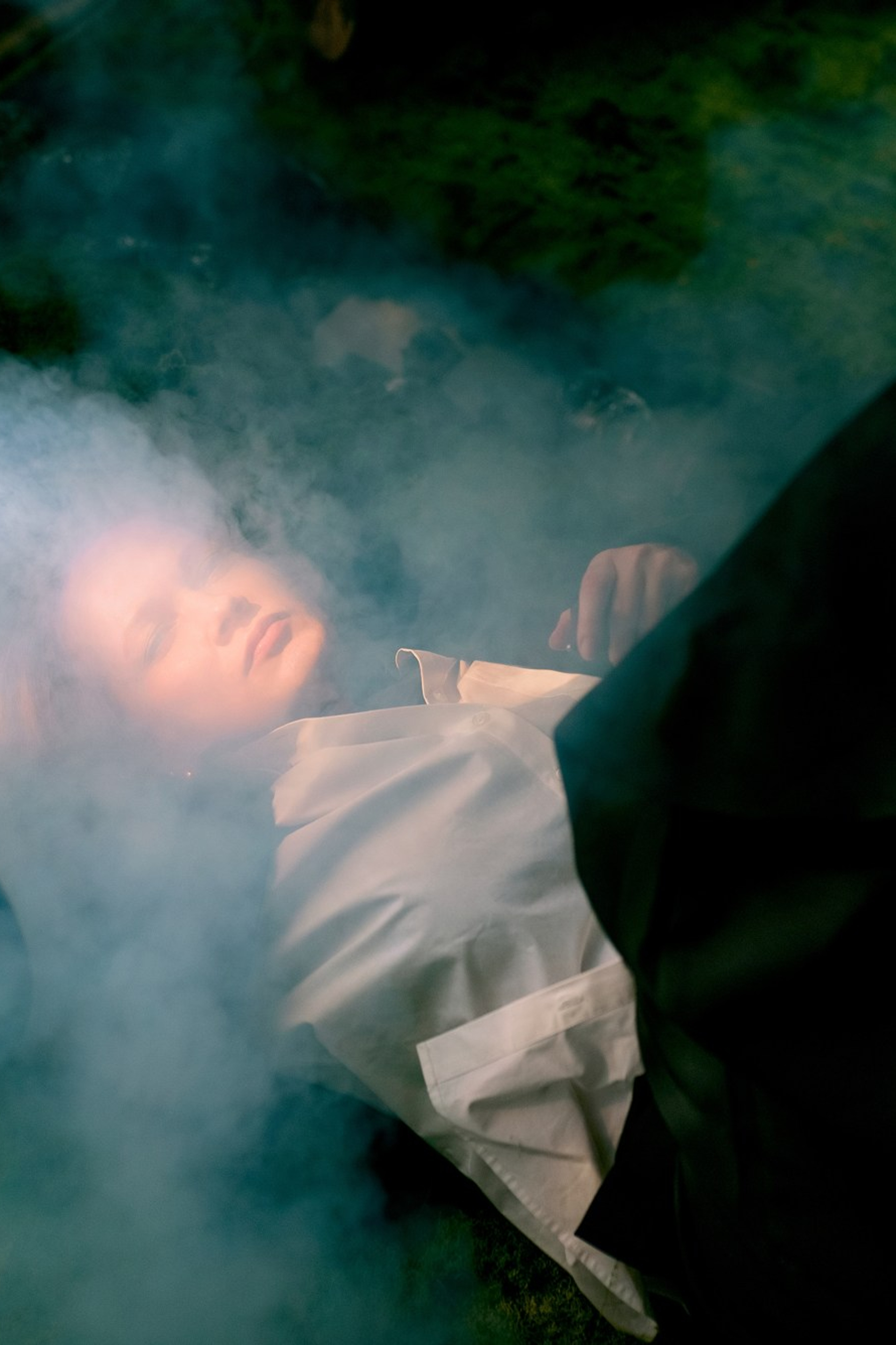 Фотограф в Тюмени — Эстетичная женская фотосессия в студии. Портретный фотограф Тюмень Дарья Мустафина