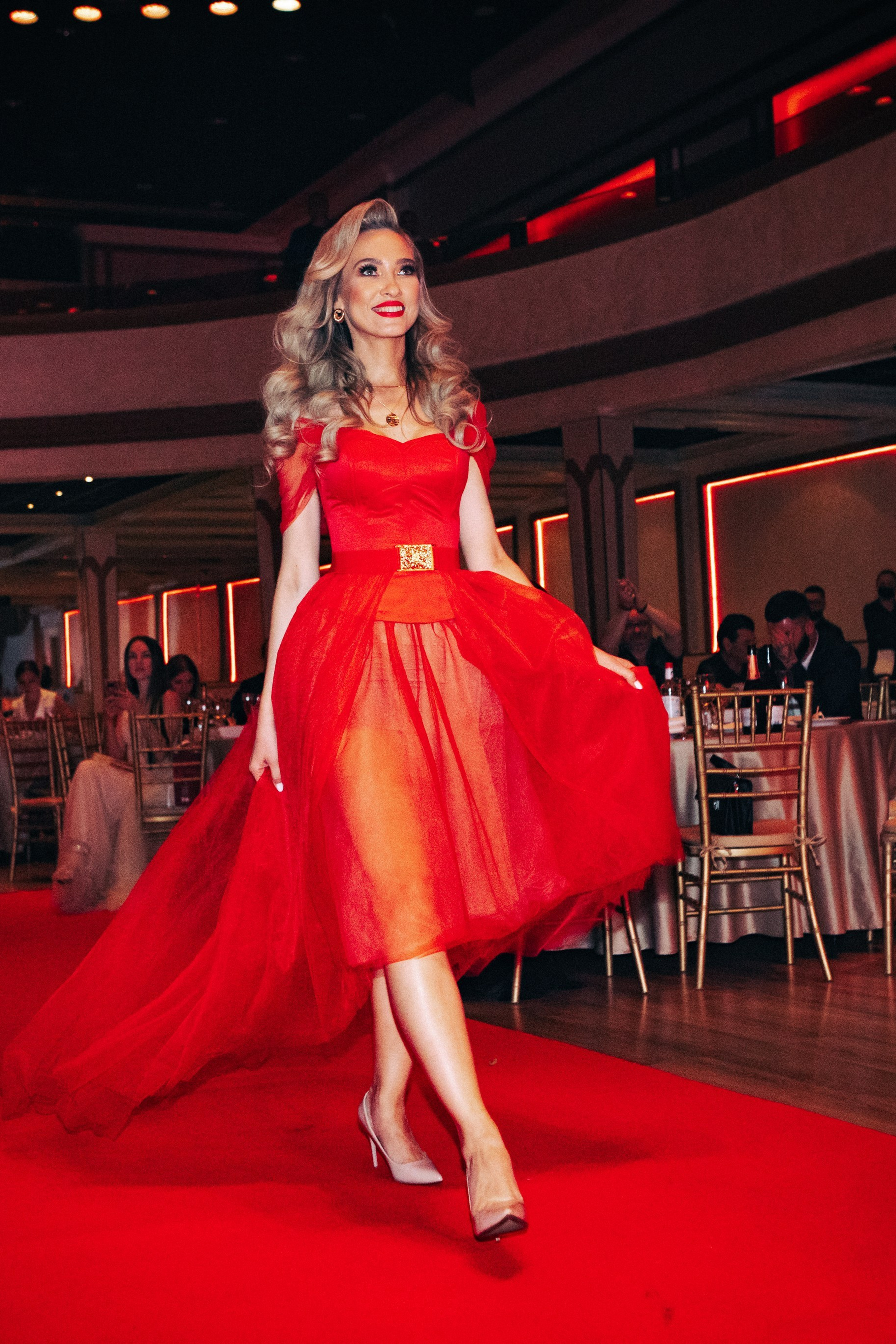 ТОП 100 красивых женщин Golden Palace