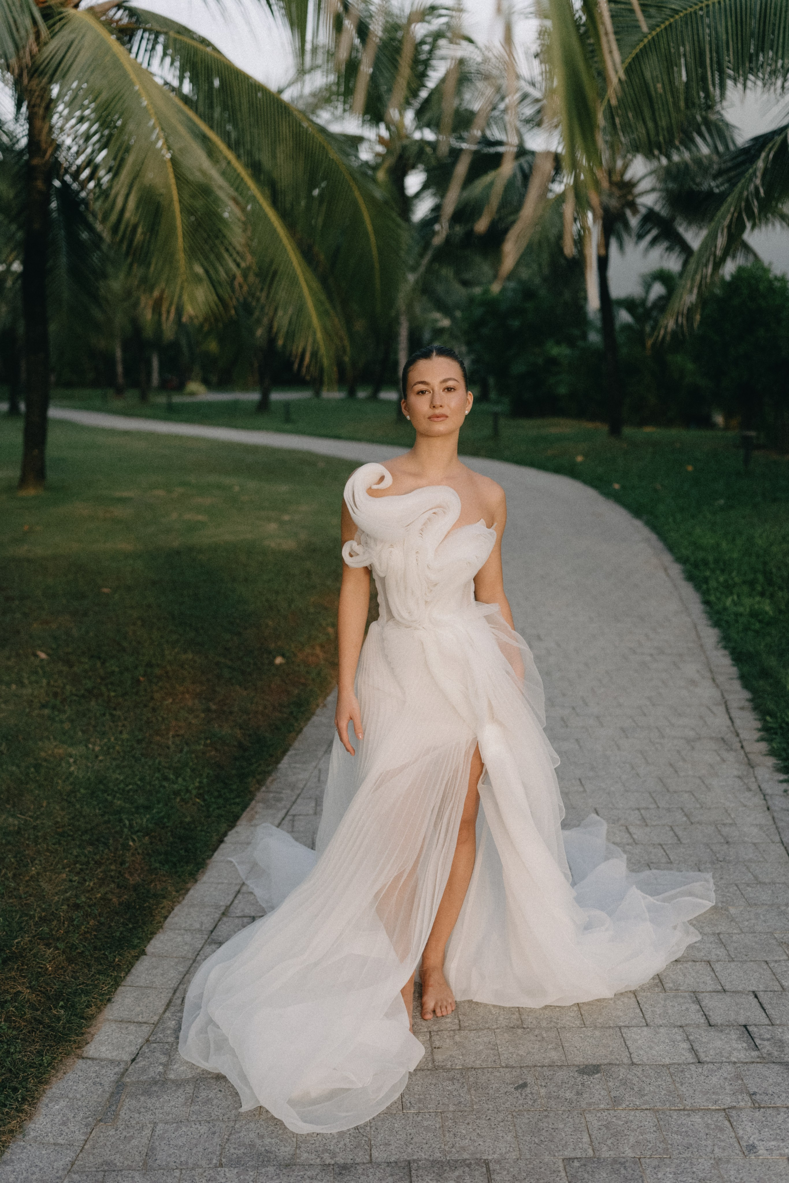 Руслан & Ирина. La Marée wedding agency Свадебное агентство на Фукуоке, Вьетнам — организация свадеб, декор, координация и помощь парам для идеального дня