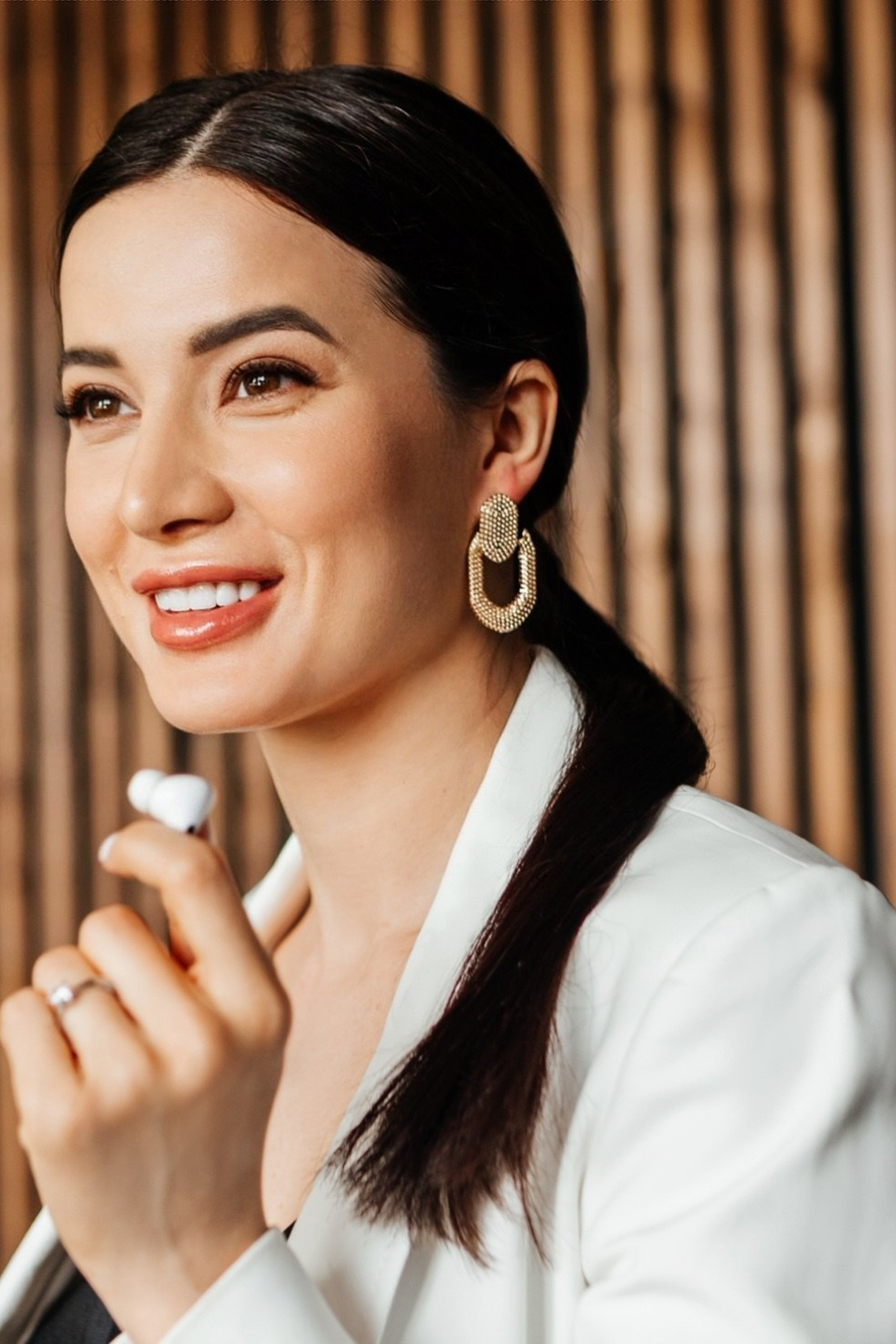 Ольга владелица агентства недвижимости