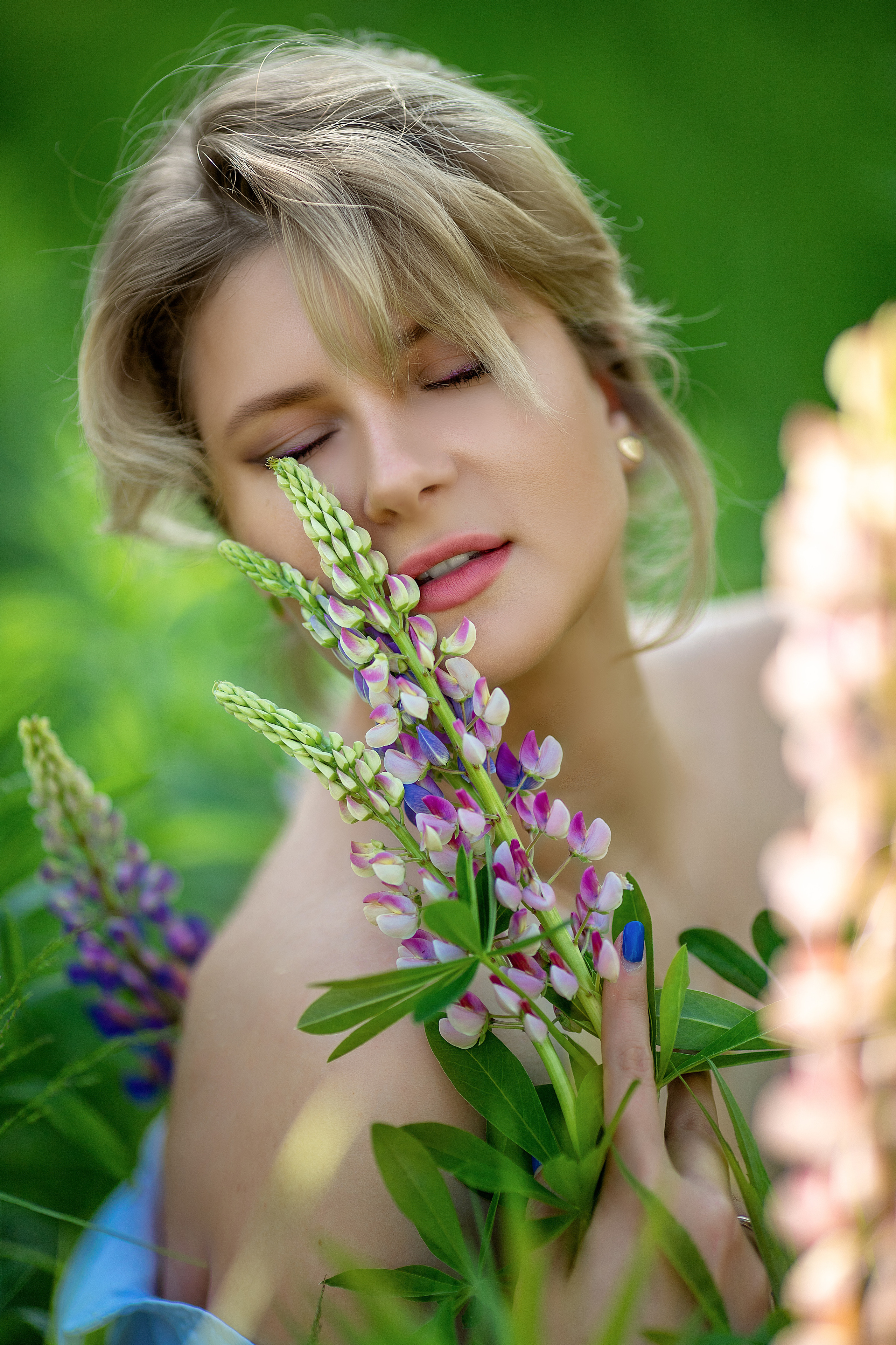 женский летний потрет