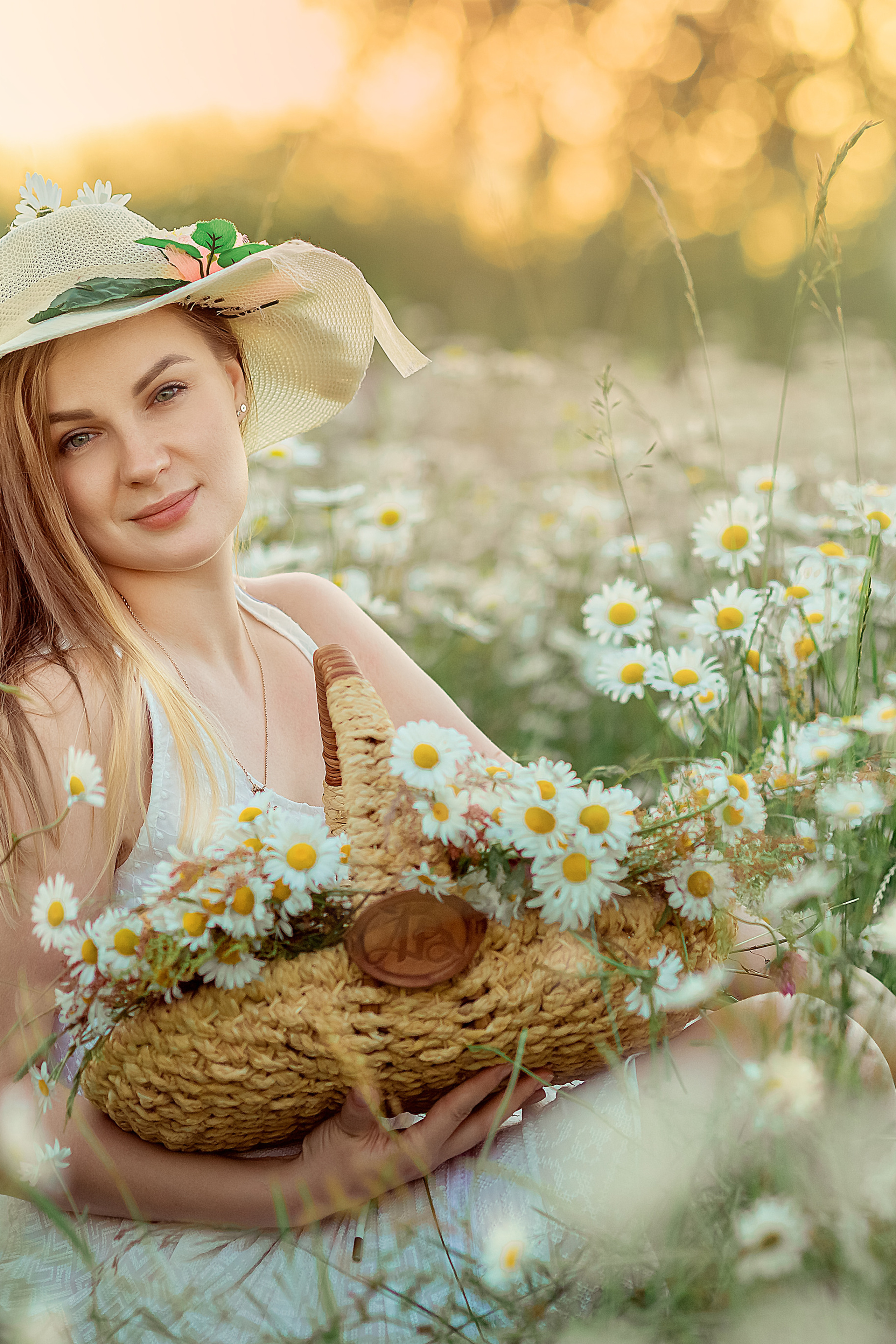 женская фотосессия в ромашках Москва и московская область 