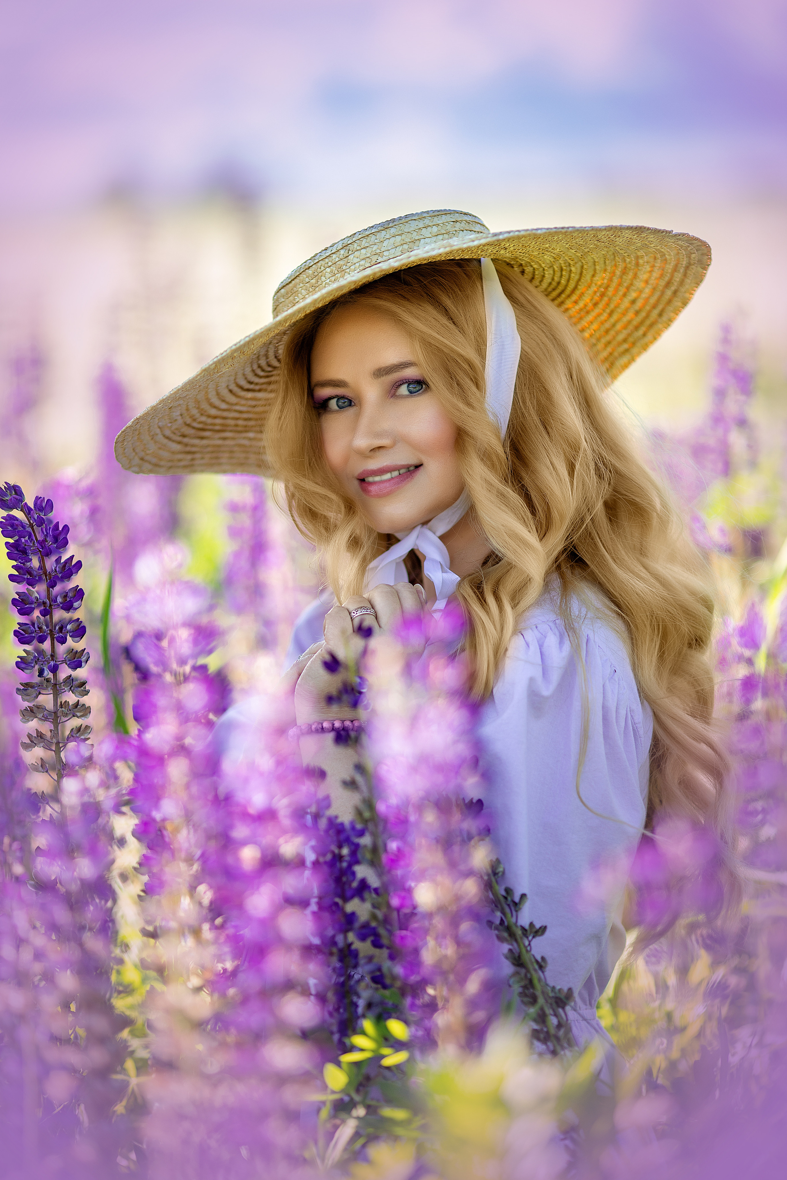 женский портрет в цветах