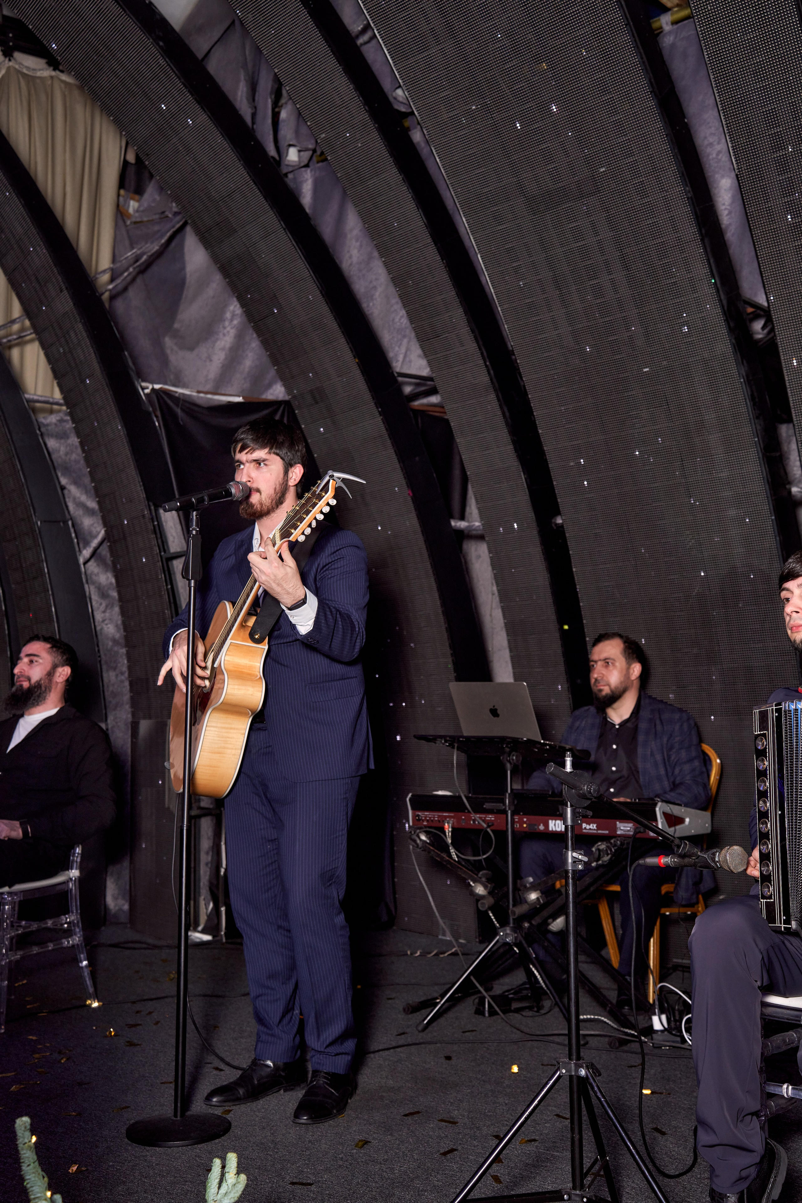 День рождения наины в ресторане наполеон. VISUAL ARTIST/ современное искусство/ фотокартины