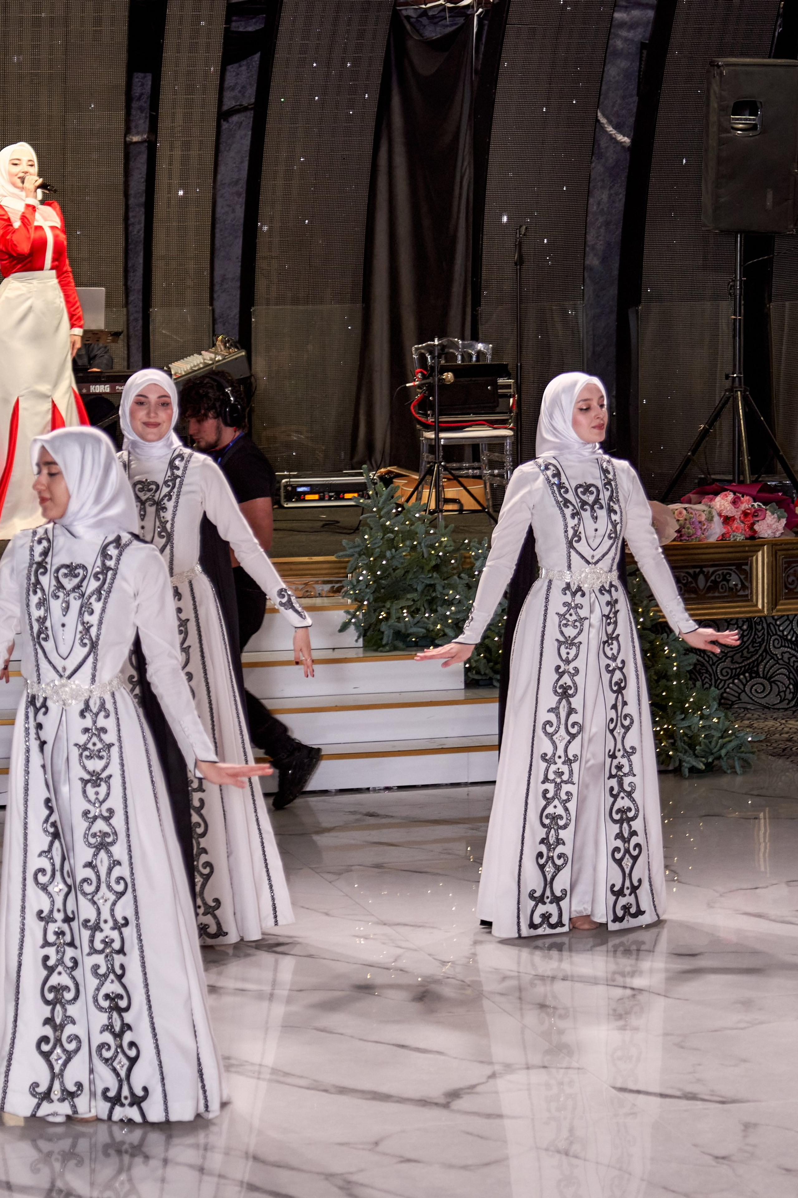 День рождения наины в ресторане наполеон. VISUAL ARTIST/ современное искусство/ фотокартины