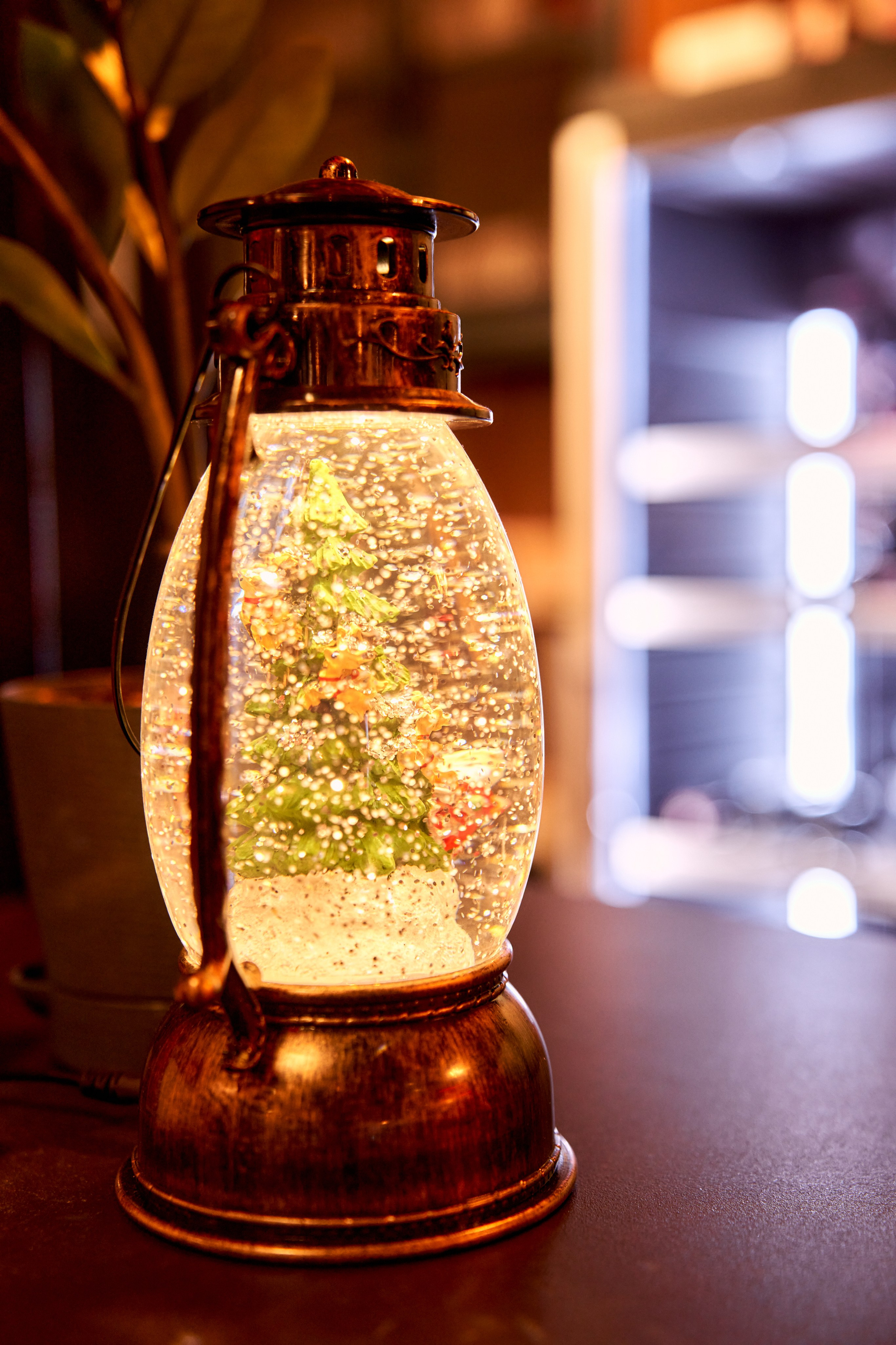 Реклама ресторана атмосфера красота бокалы персонал убранство бар оформление виски вина кинотека. VISUAL ARTIST/ современное искусство/ фотокартины