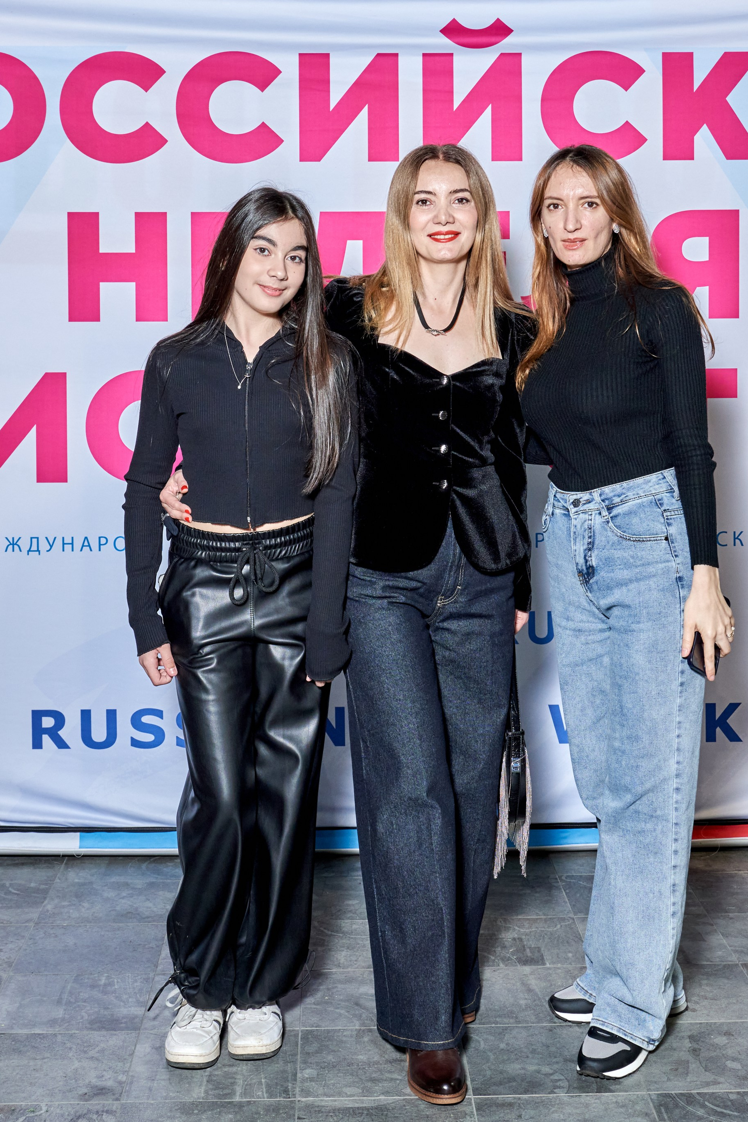 Выставка «Российская Неделя Искусств», Москва, 2025. VISUAL ARTIST/ современное искусство/ фотокартины