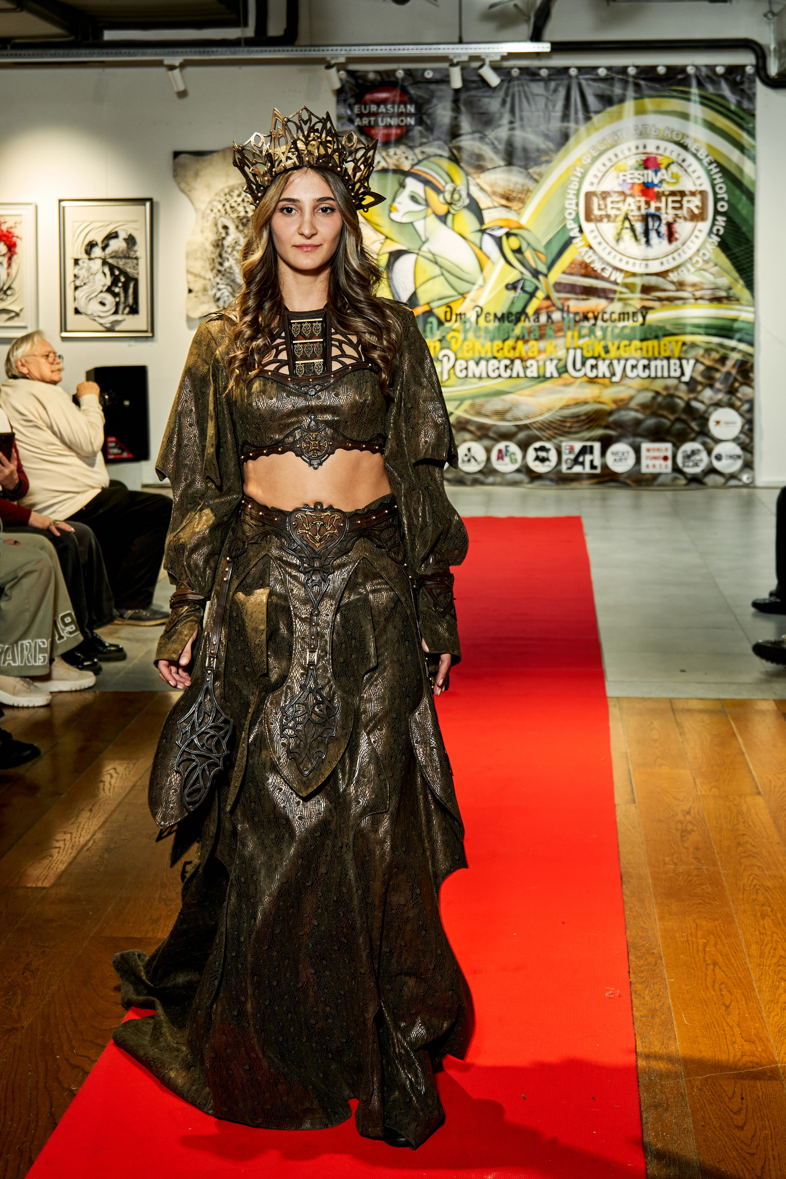 Кожевенная выставка Андрея Коробейникова. VISUAL ARTIST/ современное искусство/ фотокартины