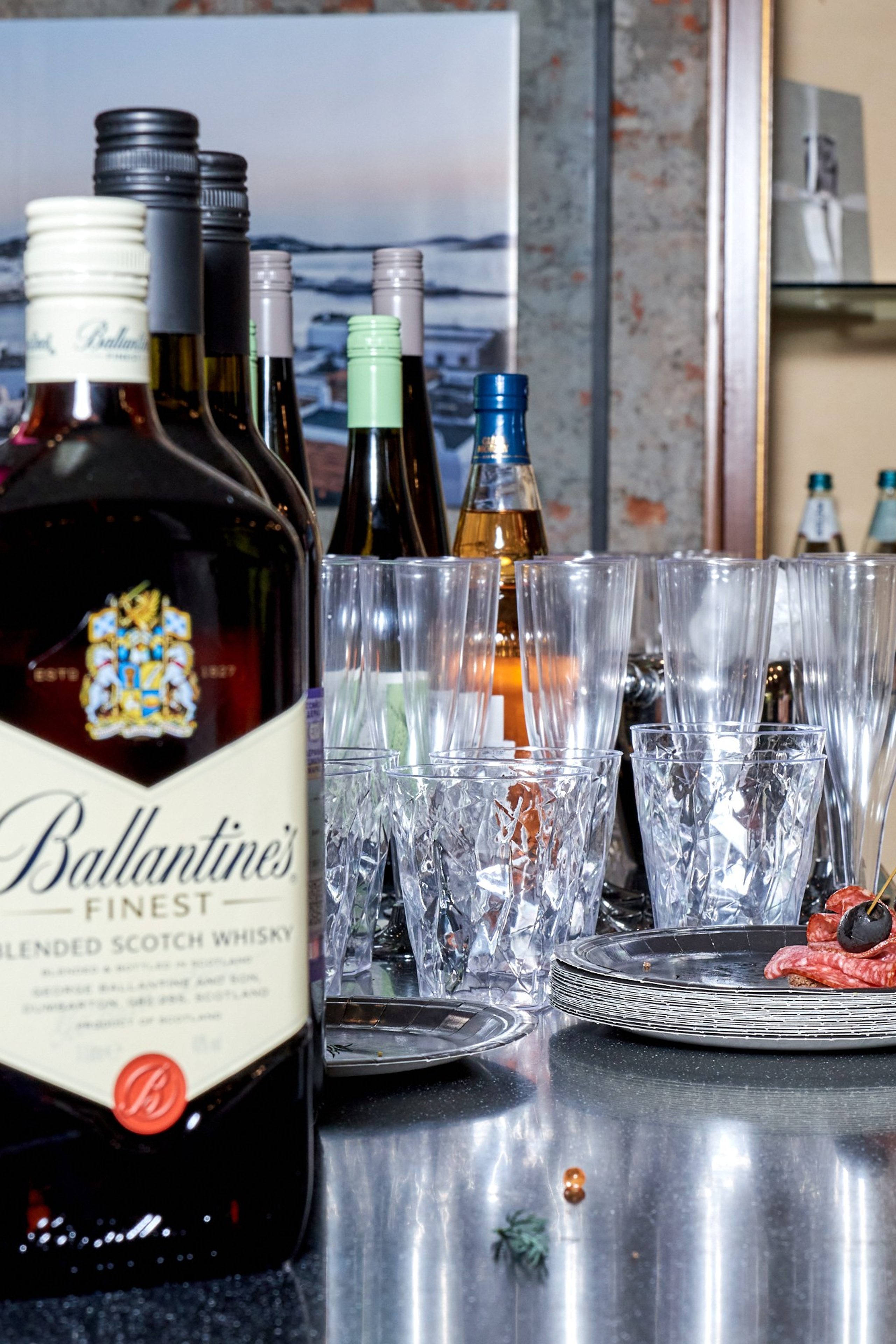 День рождения продюсера арчи и его друзей. VISUAL ARTIST/ современное искусство/ фотокартины